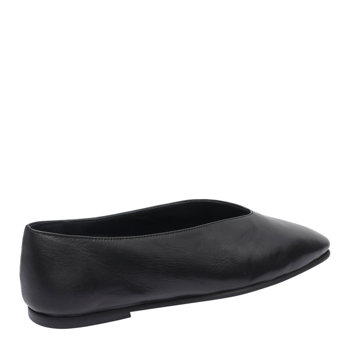 Poeve Flat Shoes Black Leather/leather Sole
