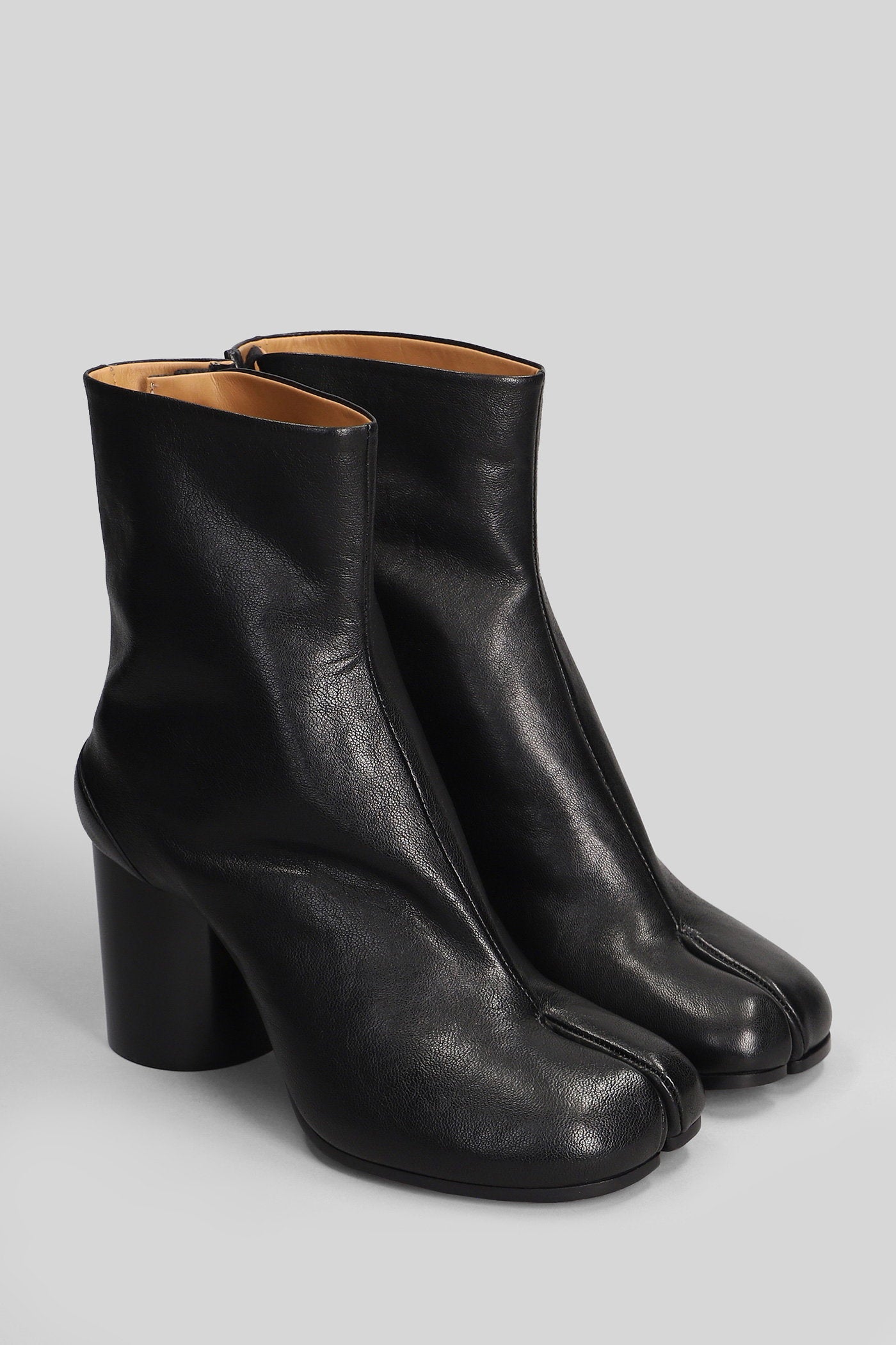 Tabi High heels Ankle boots in black leather Scarpe