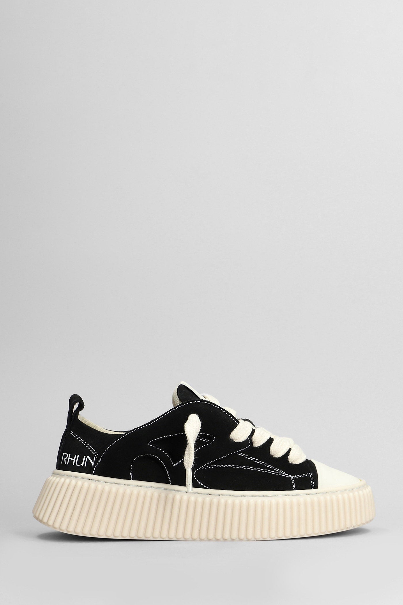 Skate Suede Sneakers in black Scarpe