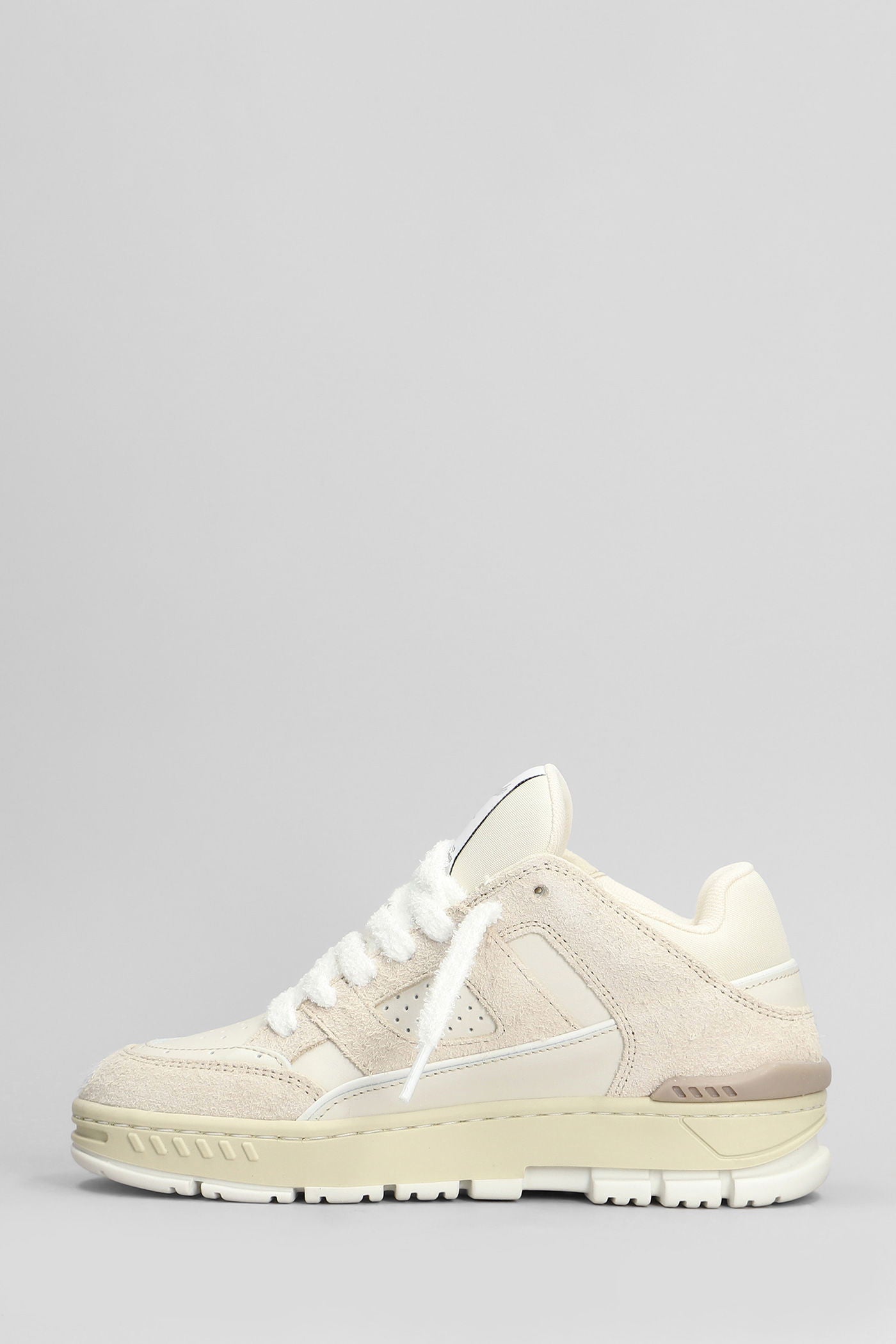 Area Lo Fluffy Sneakers in beige suede Scarpe