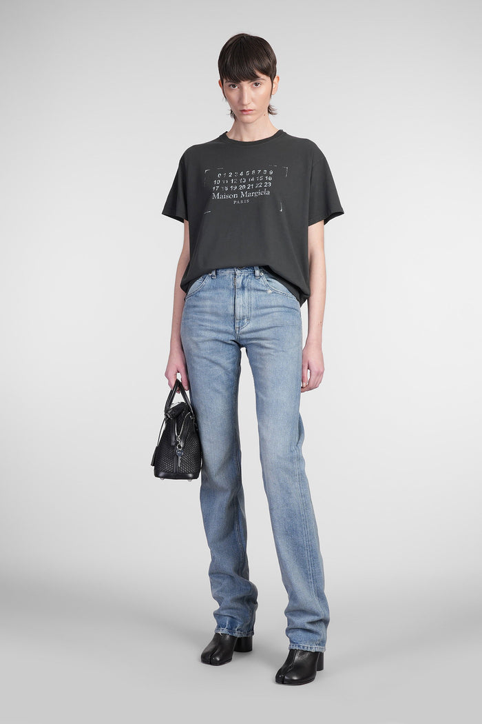 Jeans in blue denim Abbigliamento