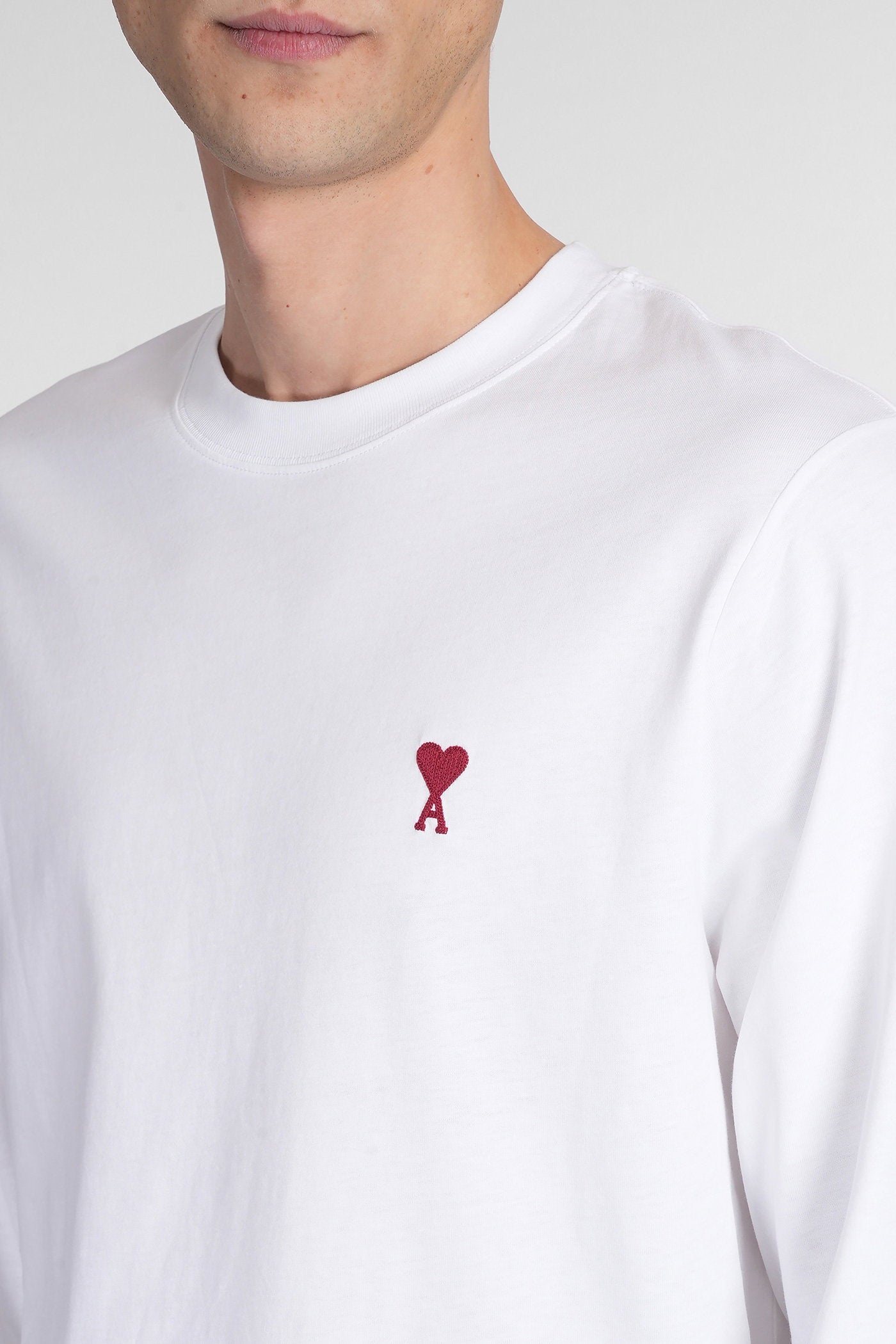 in white cotton Abbigliamento