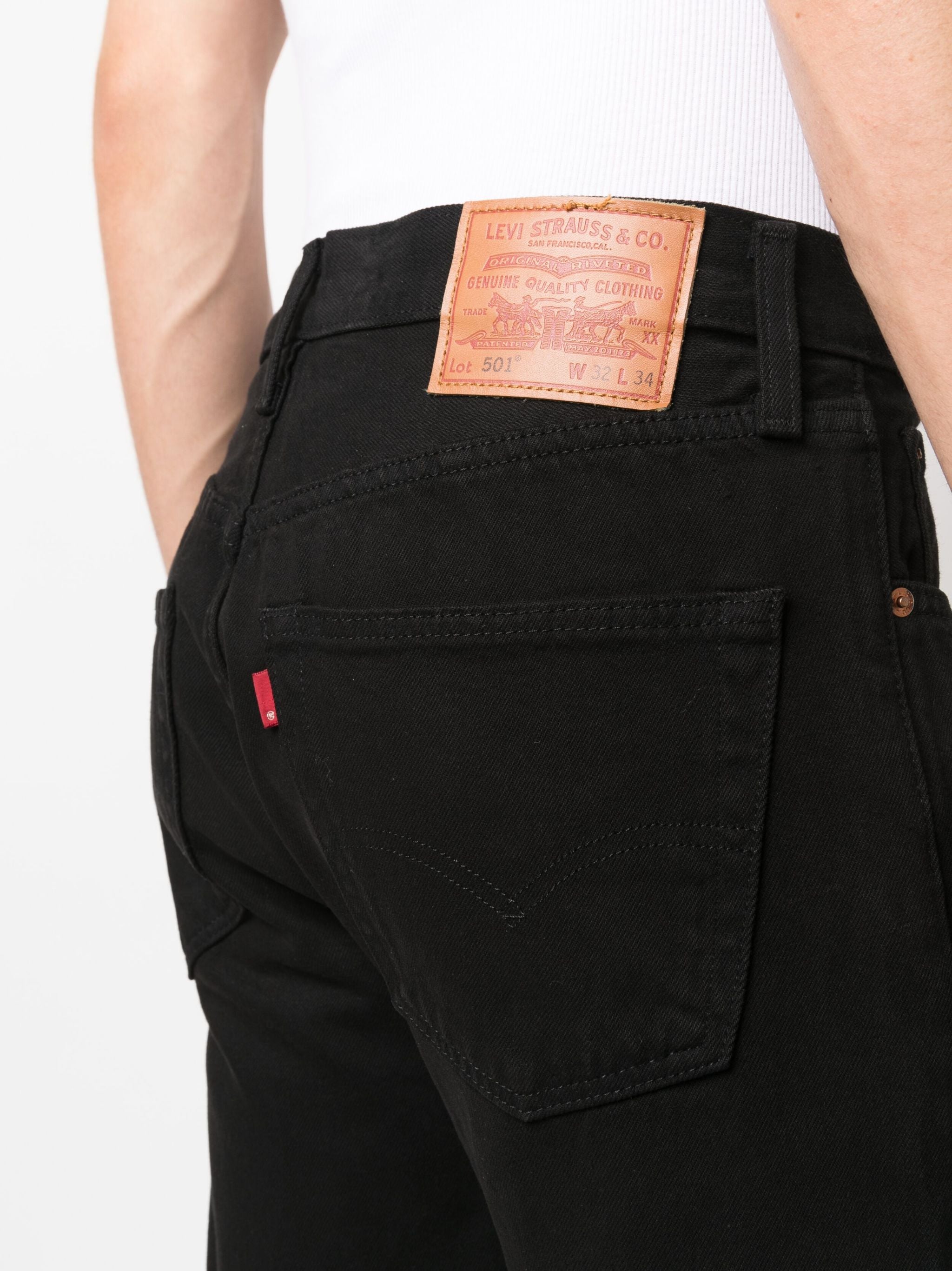 501 Levis Original Black Jean