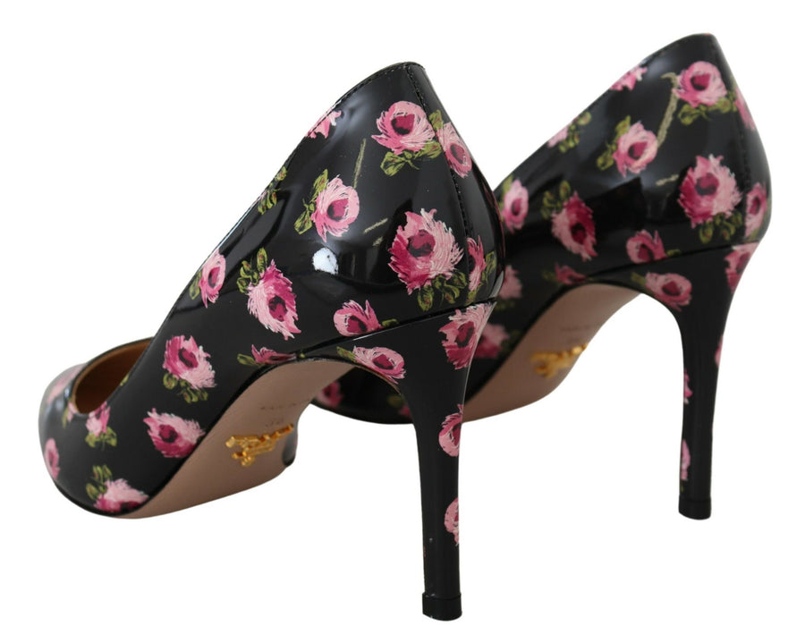 Prada 100% Leather pump in black