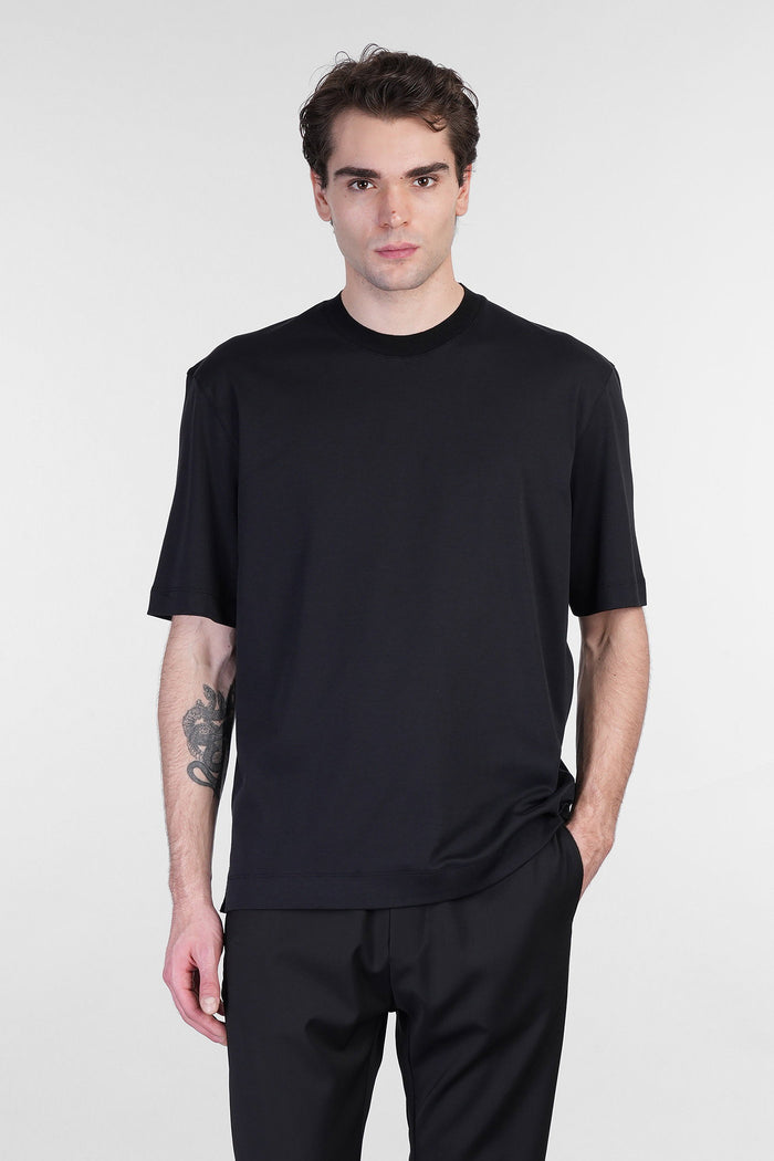 T-Shirt in black cotton Abbigliamento
