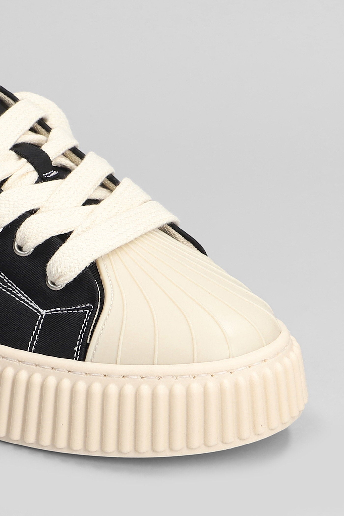 Nylon Sneakers in black Scarpe