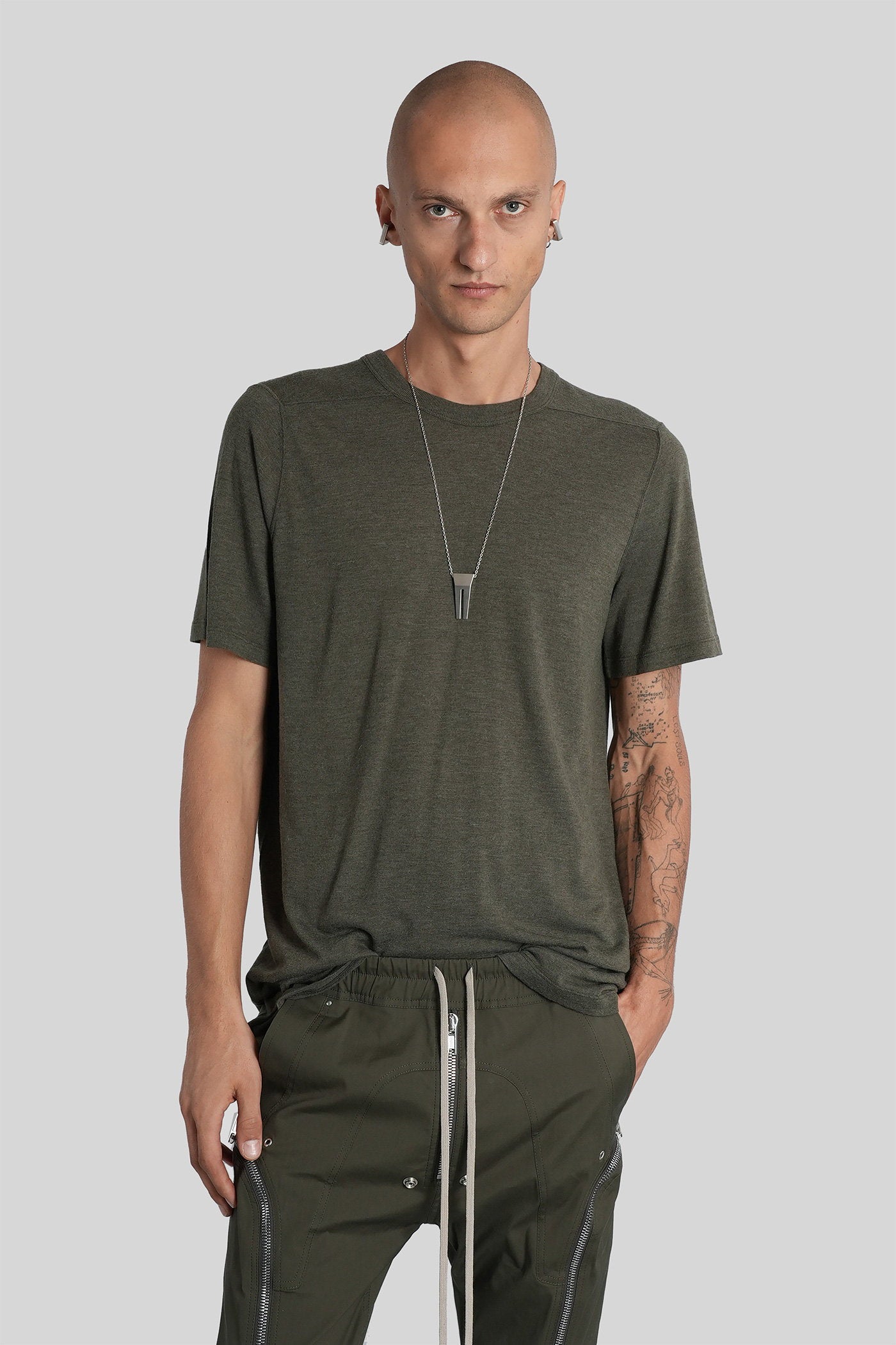 Level t T-Shirt in green viscose Abbigliamento