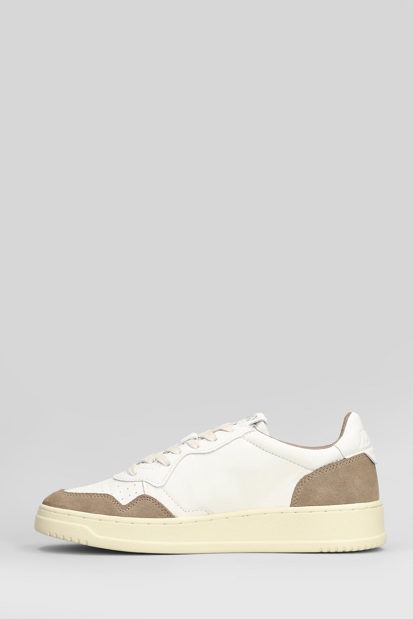 Medalist Low Sneakers in white suede and leather Scarpe