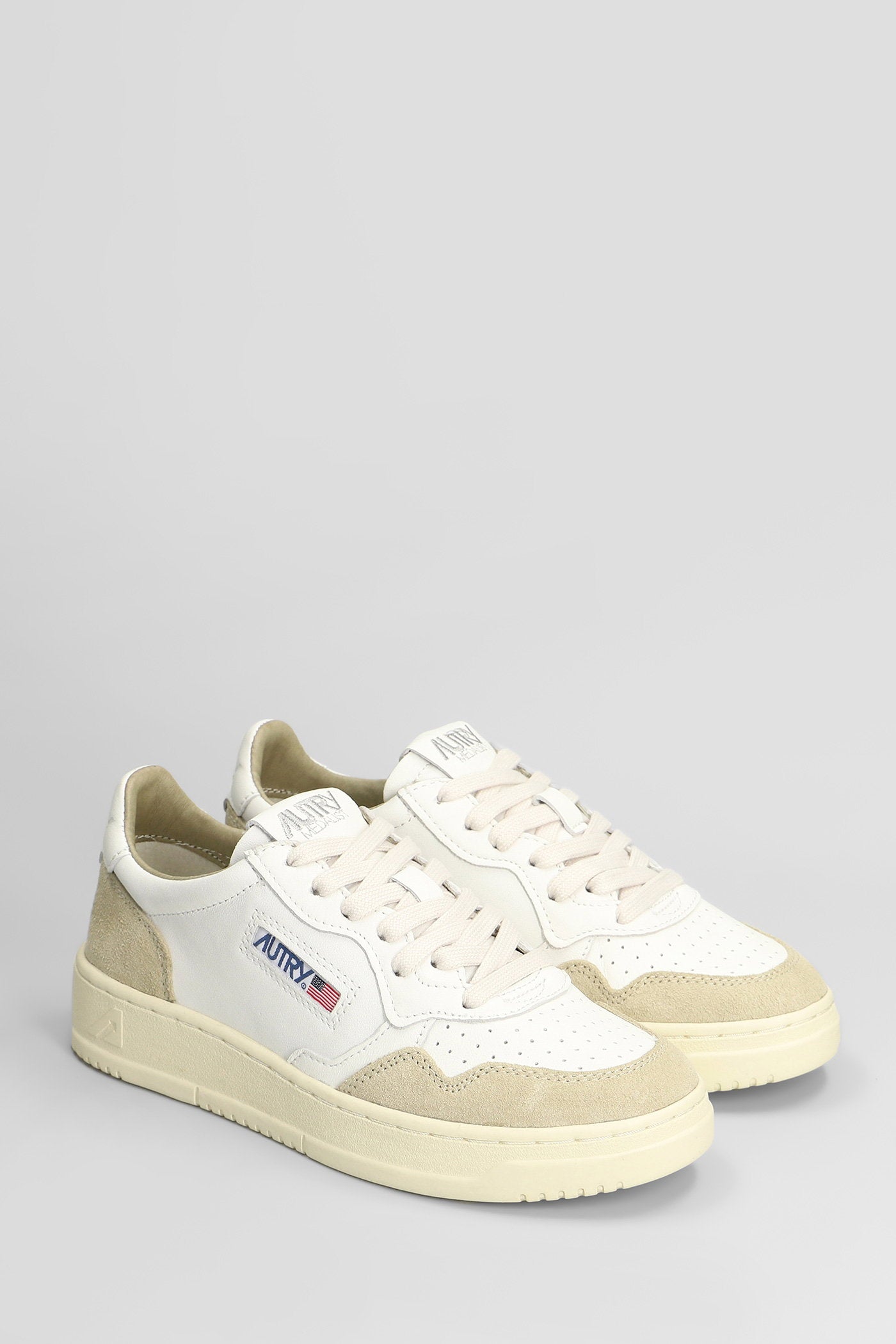 Medalist Low Sneakers in white suede and leather Scarpe
