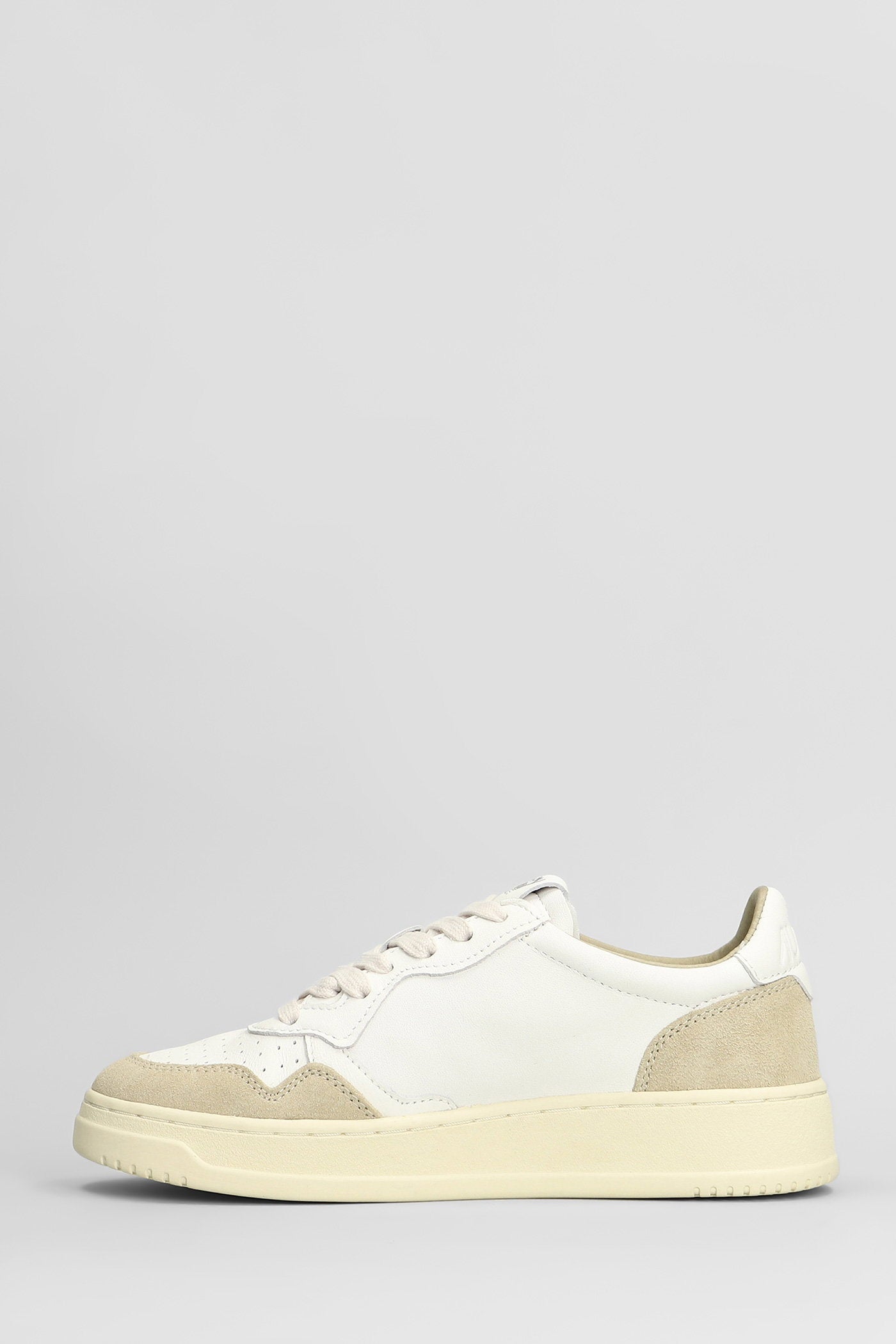Medalist Low Sneakers in white suede and leather Scarpe