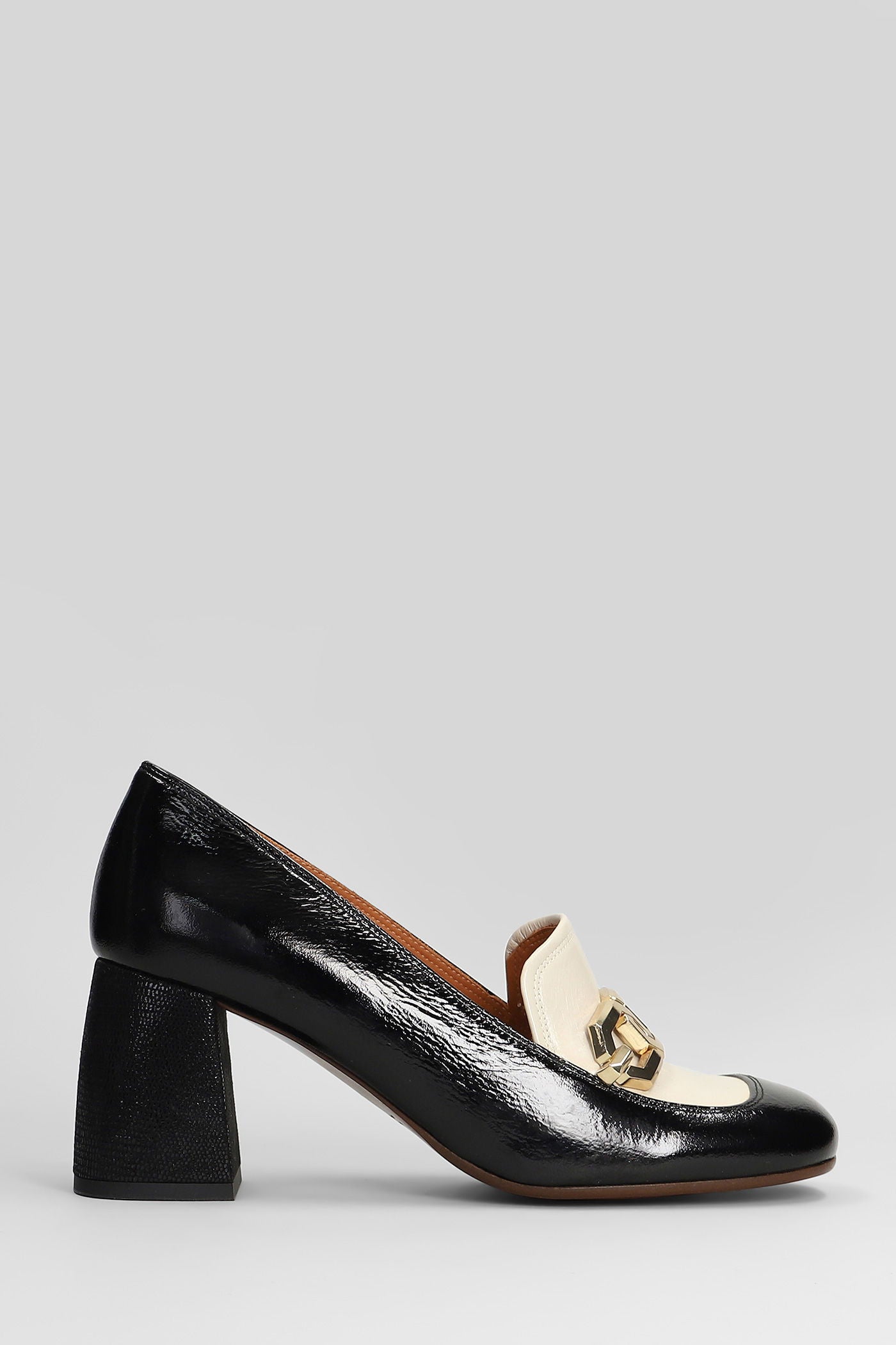 Sybro Pumps in black leather Scarpe