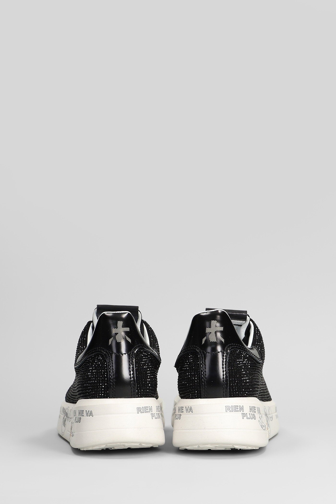 Belle Sneakers in black leather Scarpe