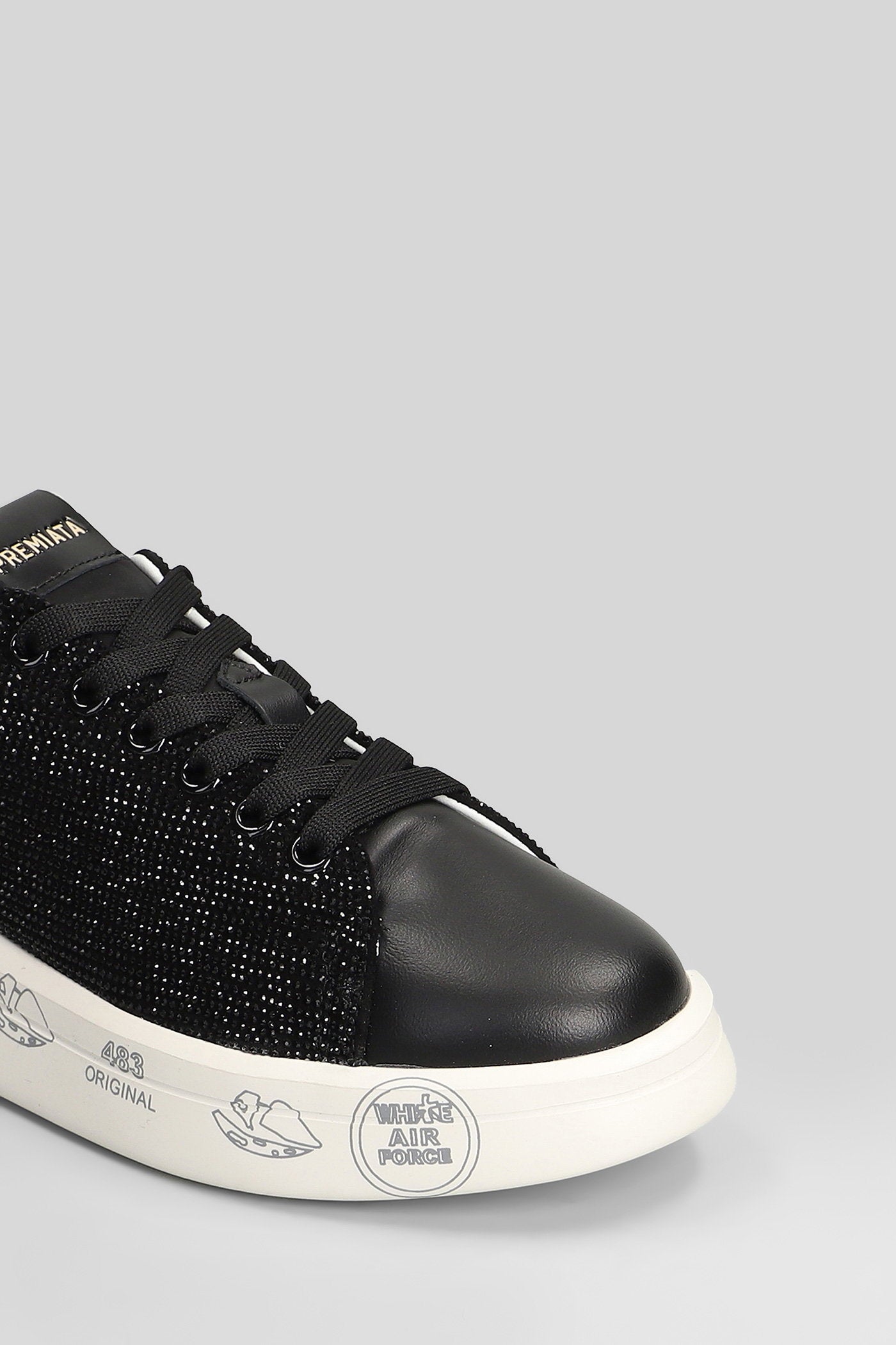 Belle Sneakers in black leather Scarpe