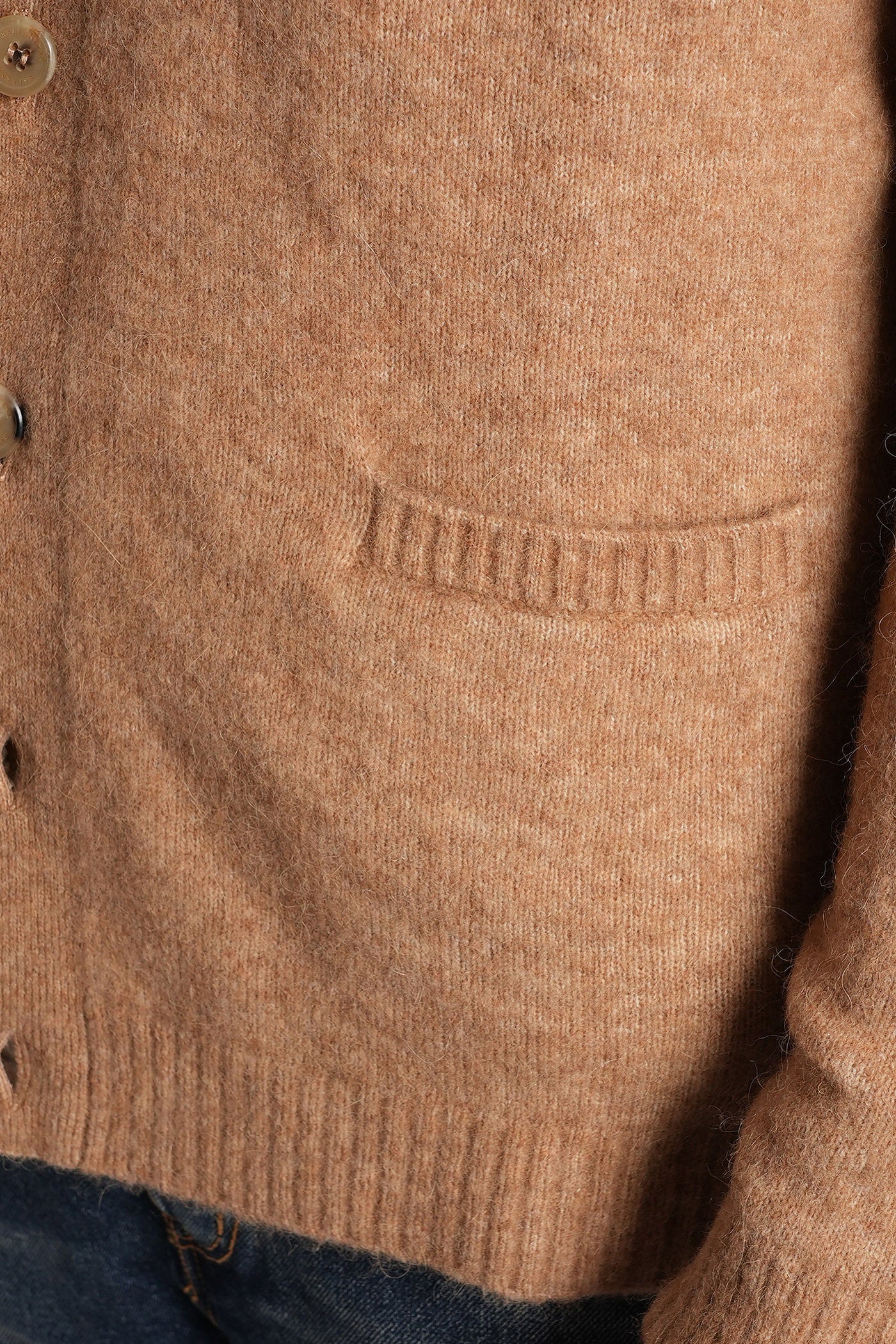 Cardigan in Camel wool Abbigliamento
