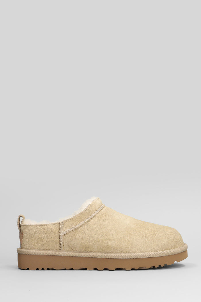 Classic Micro low heels Ankle boots in beige suede Scarpe