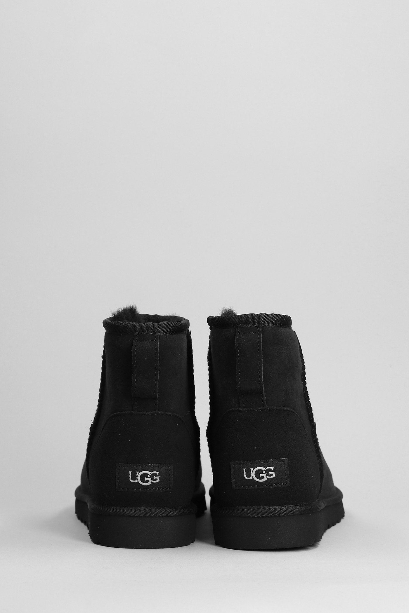 Classic Mini low heels Ankle boots in black suede Scarpe