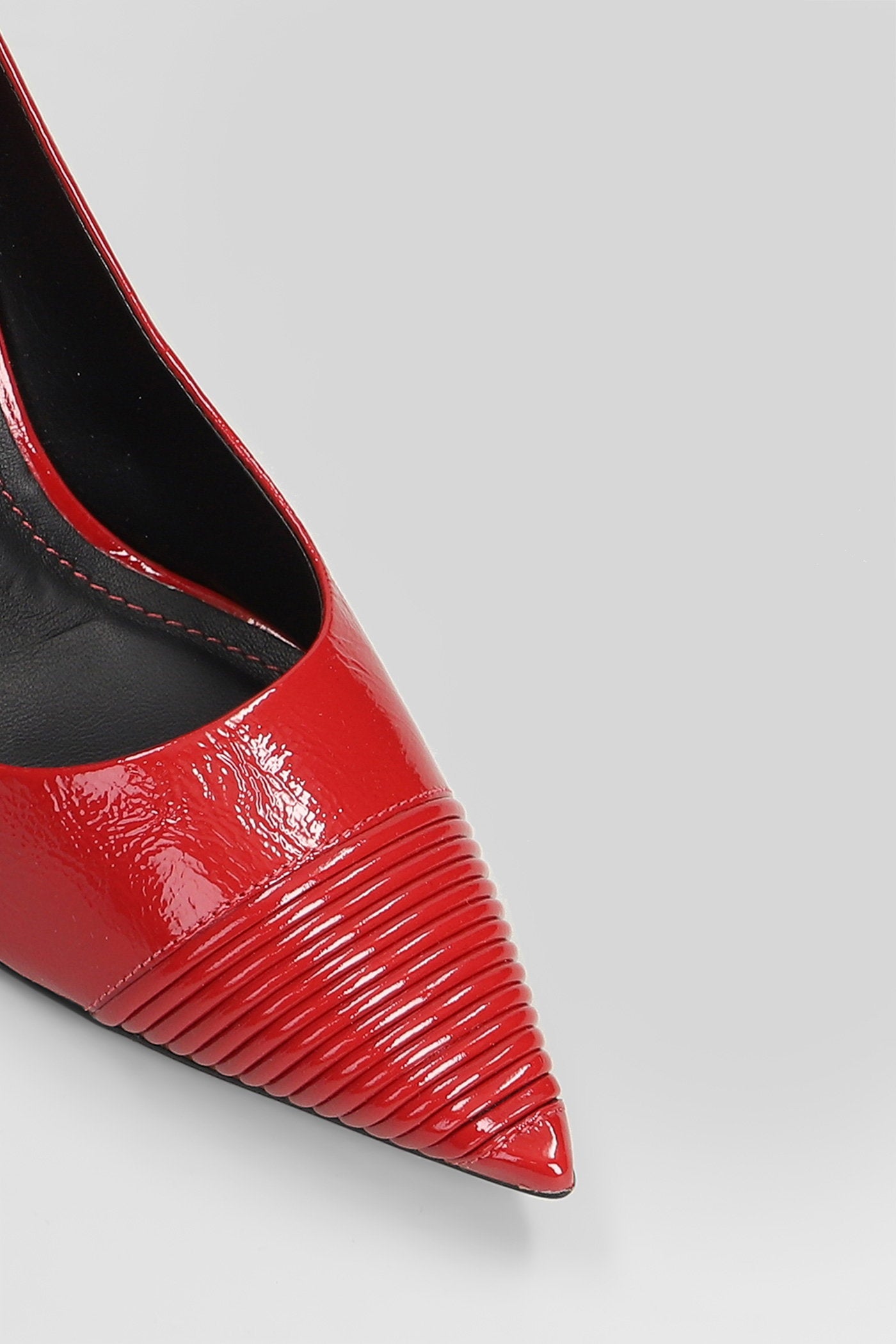 Pumps in red patent leather Scarpe