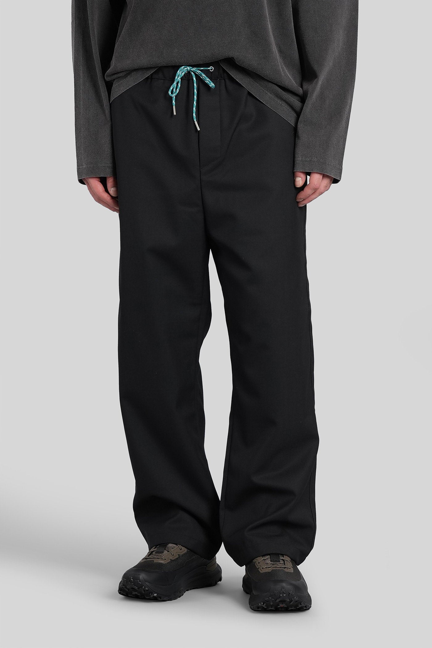 Pants in black wool Abbigliamento