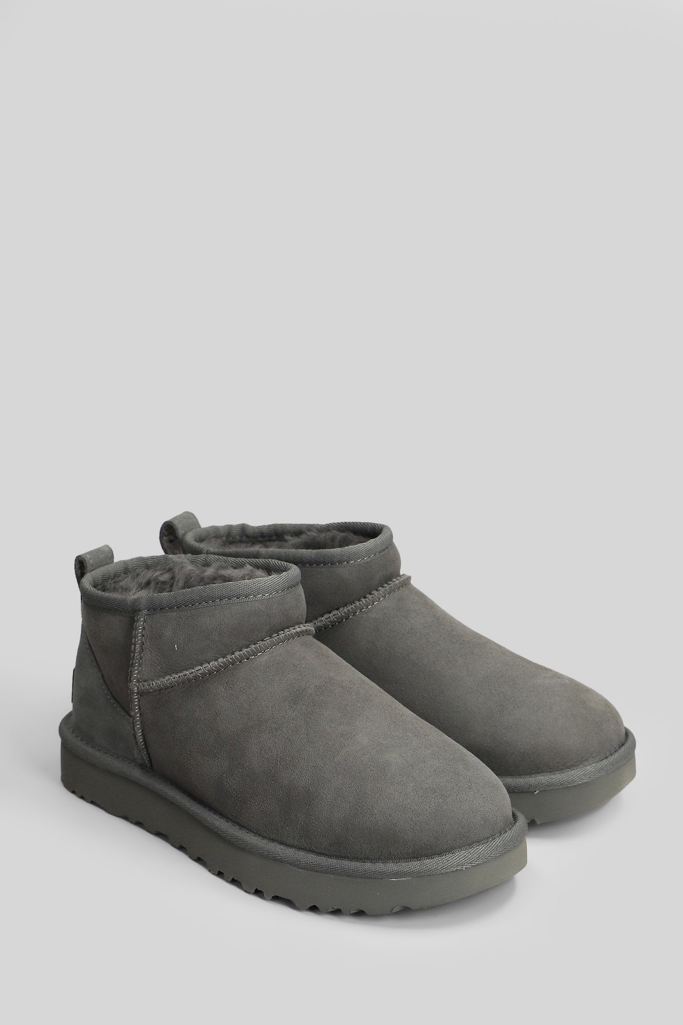 Classic Ultra Mini low heels Ankle boots in grey suede Scarpe