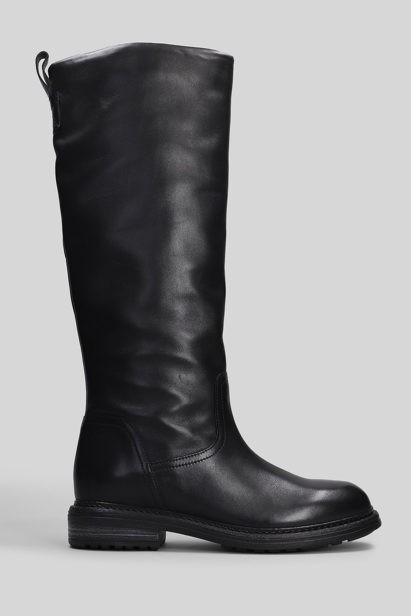 Colette Ride low heels boots in black leather Scarpe