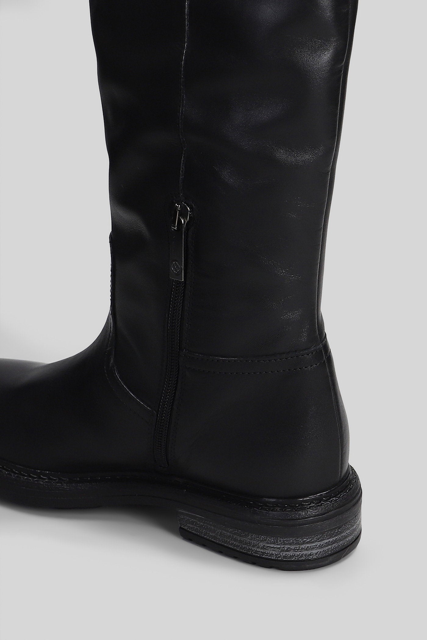 Colette Ride low heels boots in black leather Scarpe