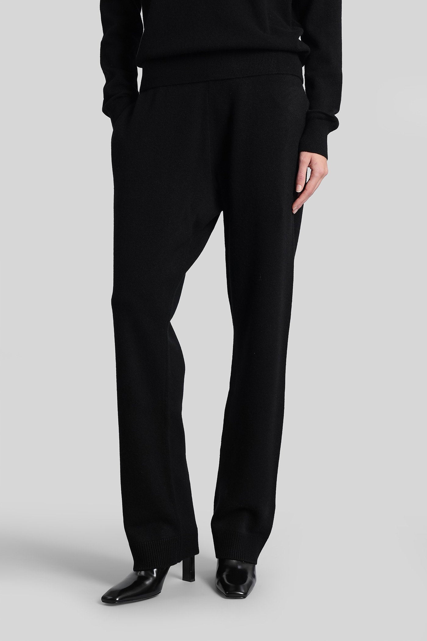 Pants in black wool Abbigliamento