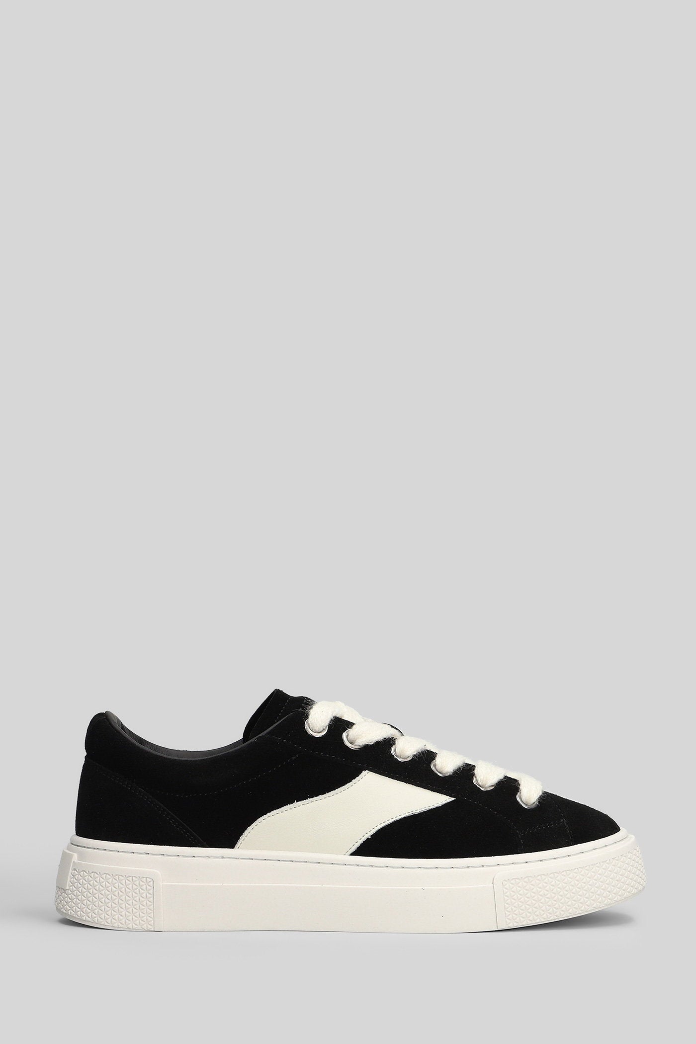 Piper Sneakers in black suede Scarpe