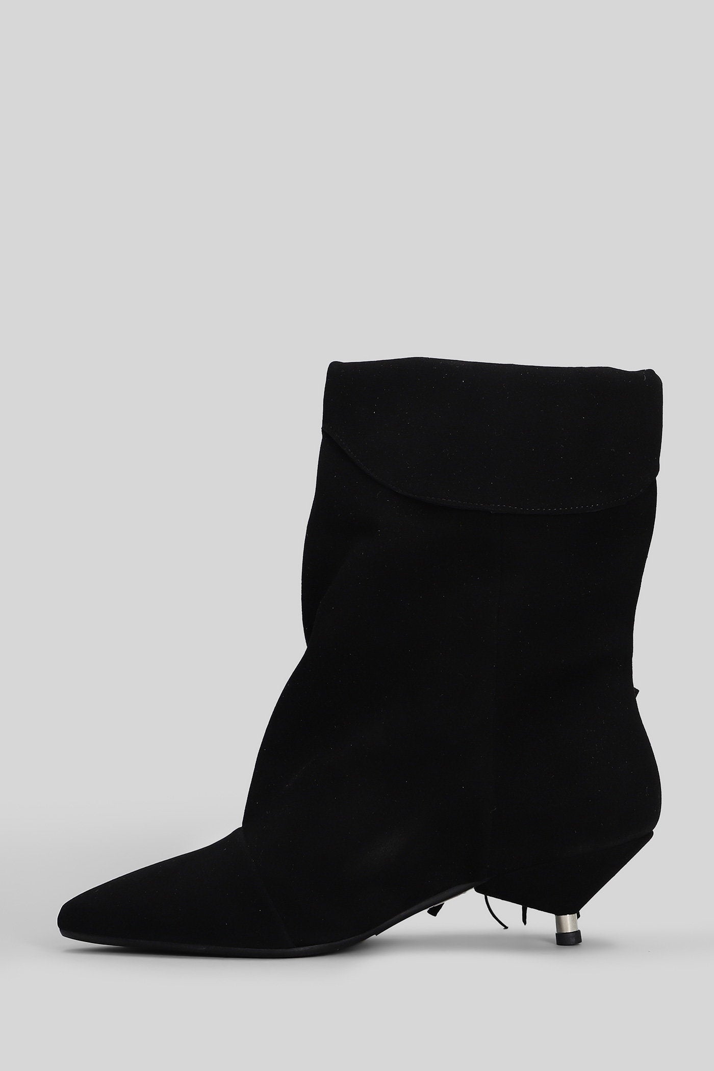 Ariana low heels Ankle boots in black suede Scarpe