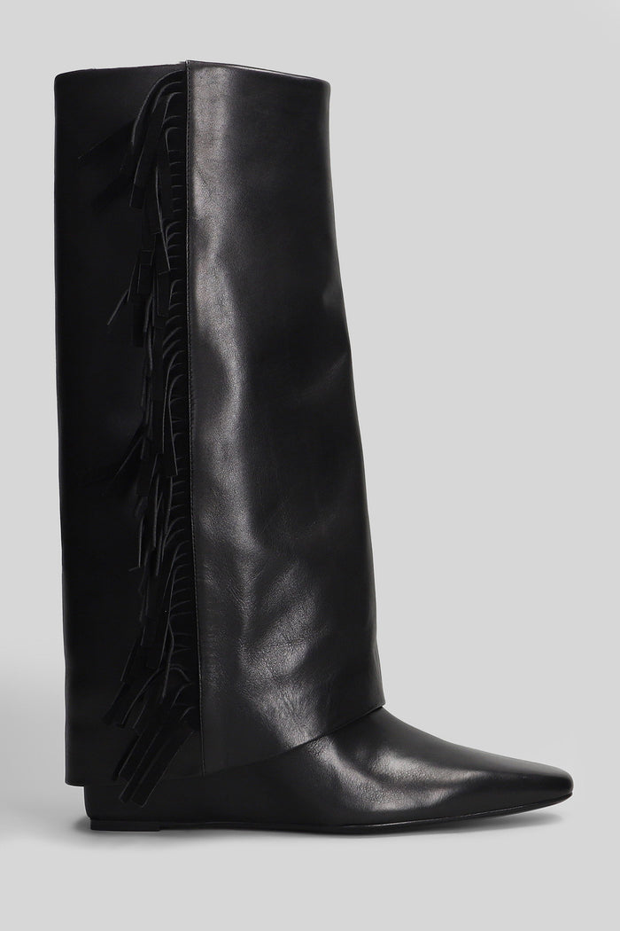 Quinn low heels boots in black leather Scarpe