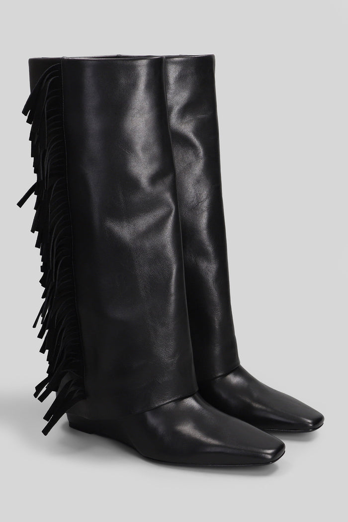 Quinn low heels boots in black leather Scarpe