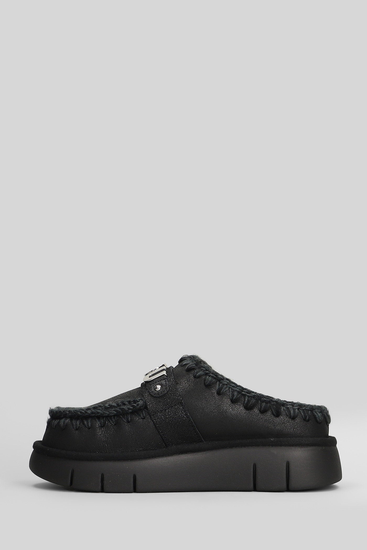 Bounce clog Slipper-Mule in black leather Scarpe