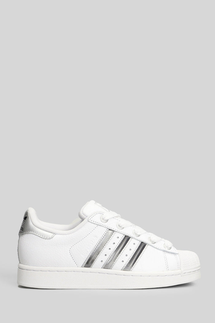 Superstar II Sneakers in white leather Scarpe