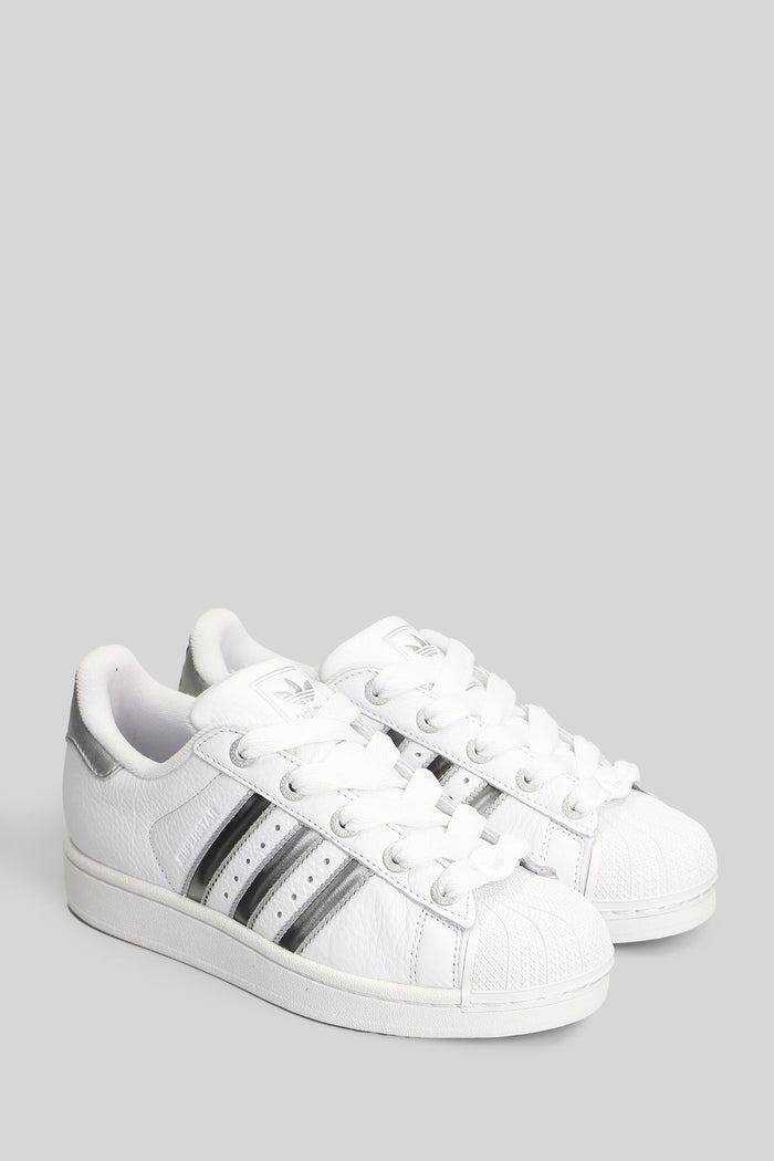 Superstar II Sneakers in white leather Scarpe