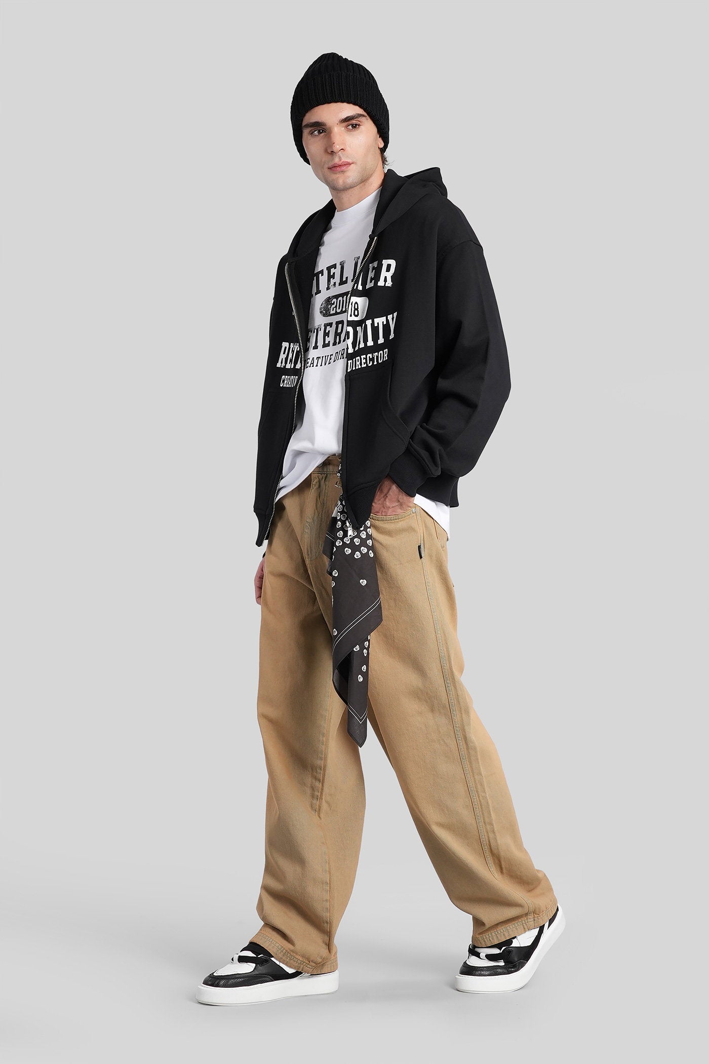 Jeans in beige denim Abbigliamento