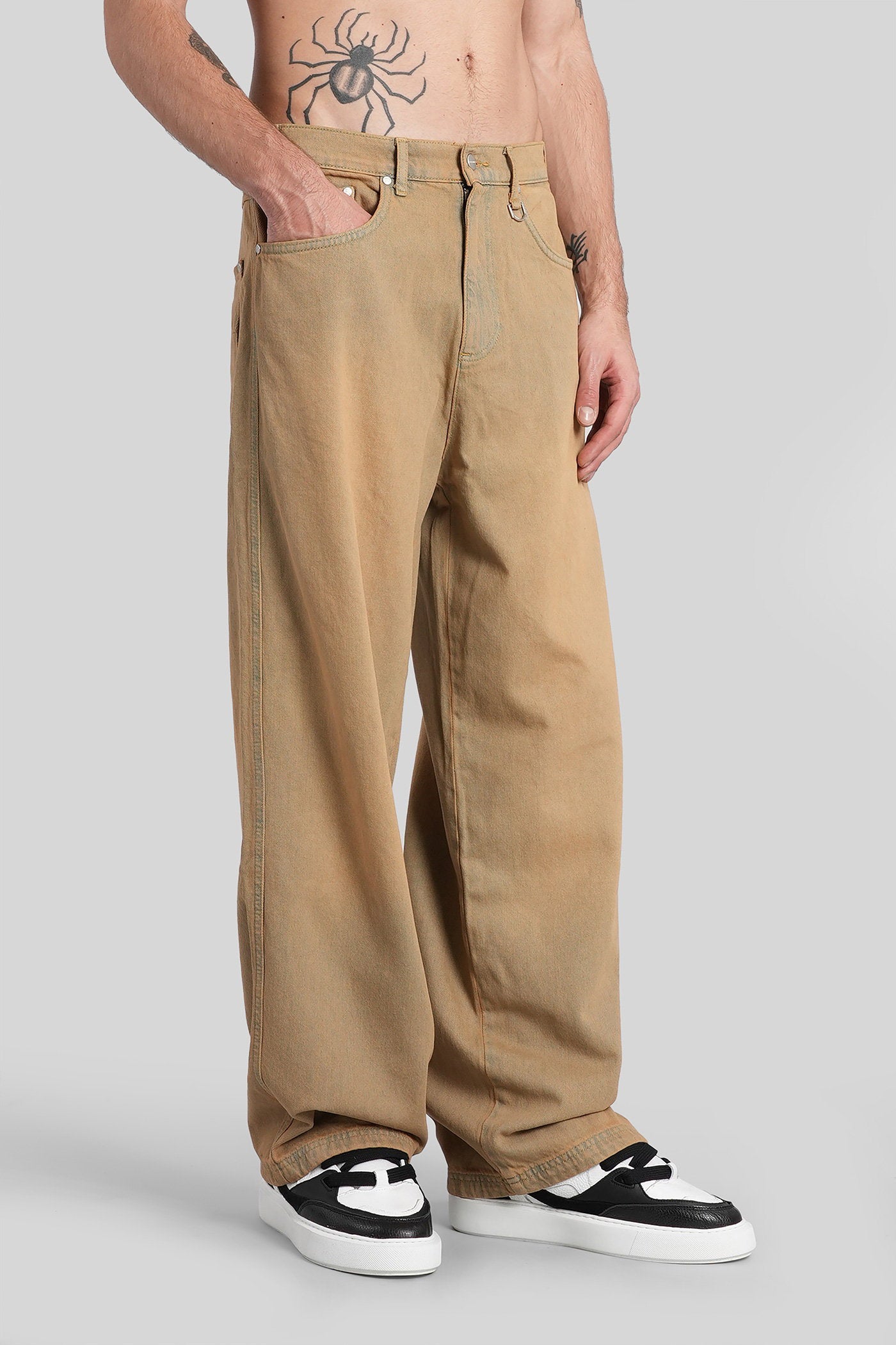 Jeans in beige denim Abbigliamento