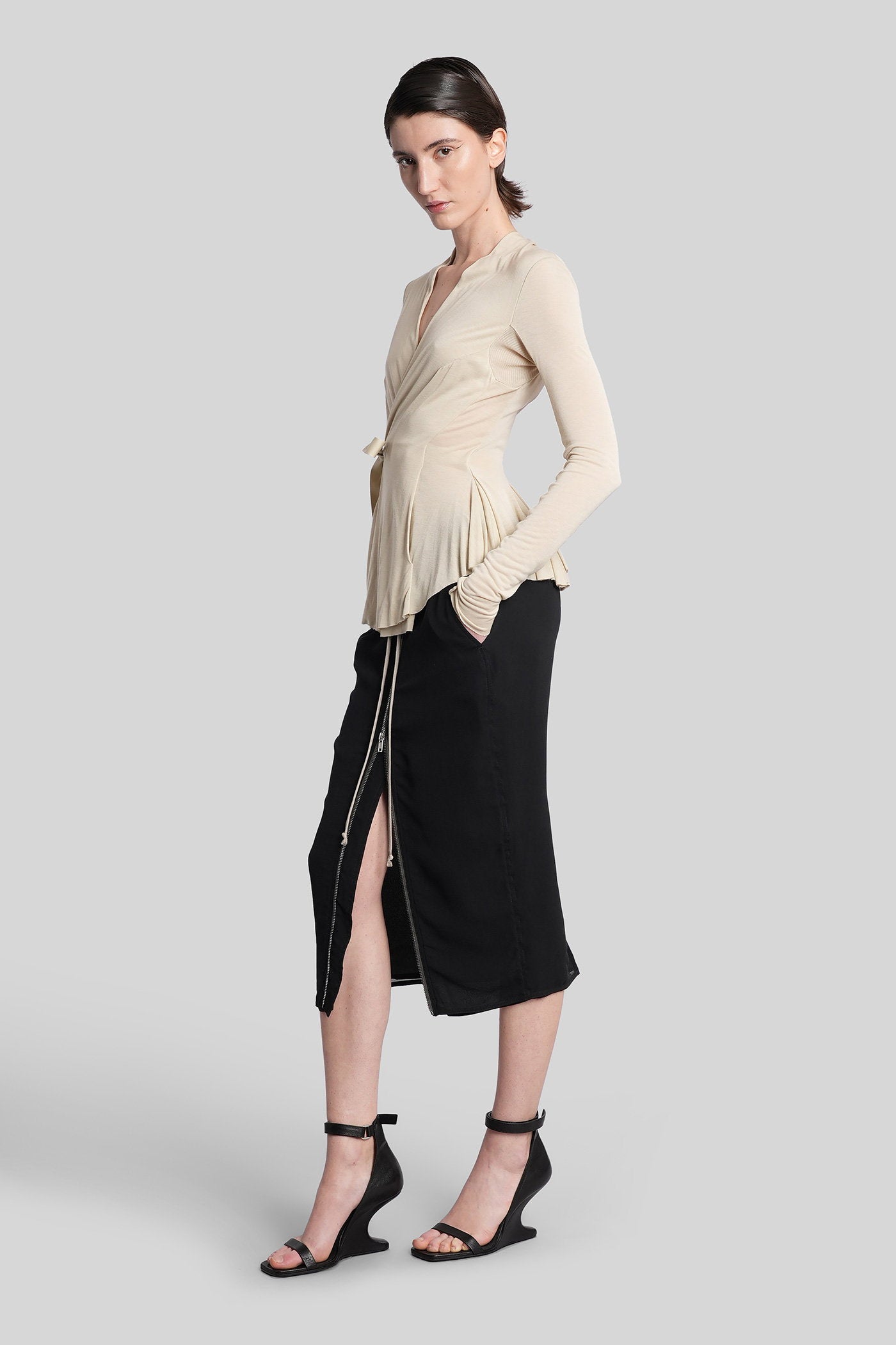 Zipped short pillar Skirt in black silk Abbigliamento