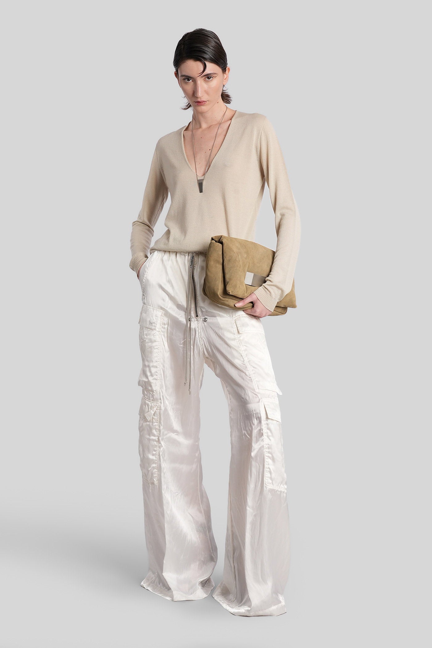 V neck pull Knitwear in beige wool Abbigliamento