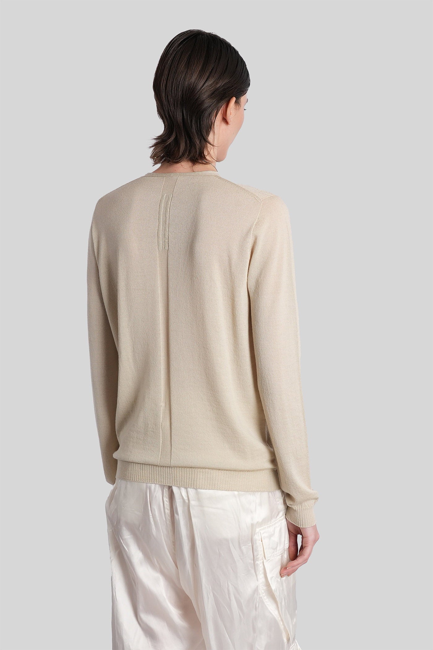 V neck pull Knitwear in beige wool Abbigliamento