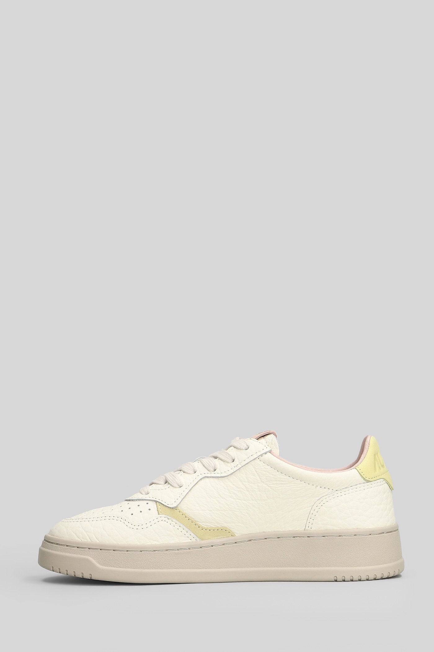Medalist Low Sneakers in white leather Scarpe