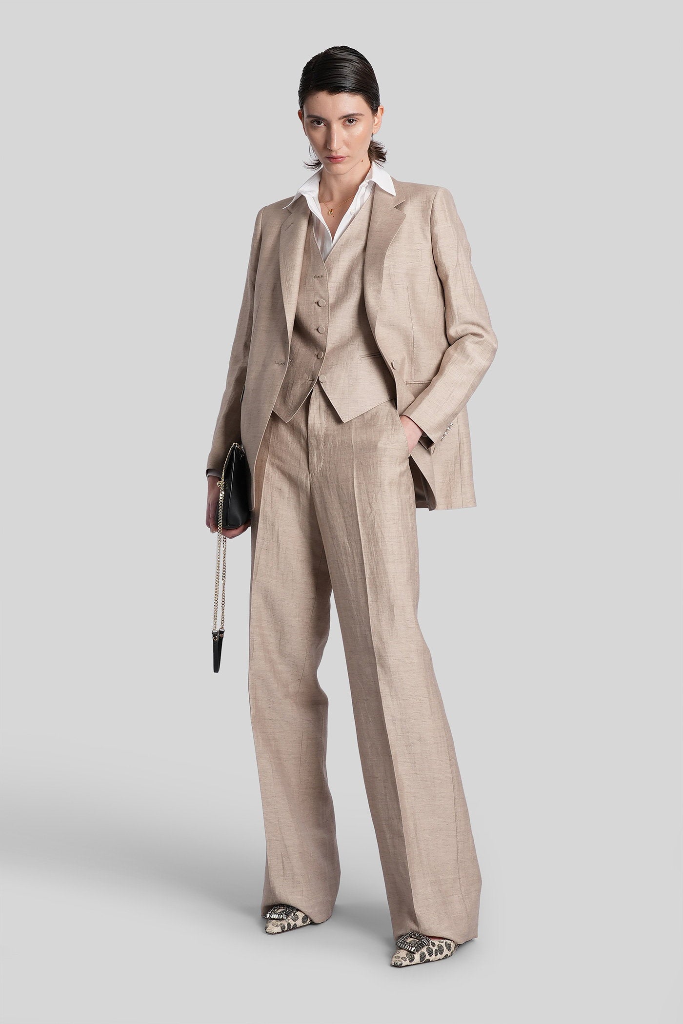 Gail Vest in taupe linen Abbigliamento