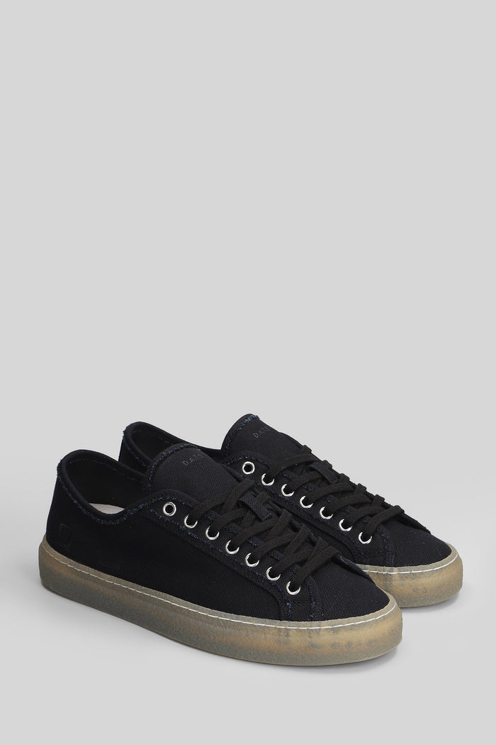 Tender Canvas Sneakers in black Scarpe