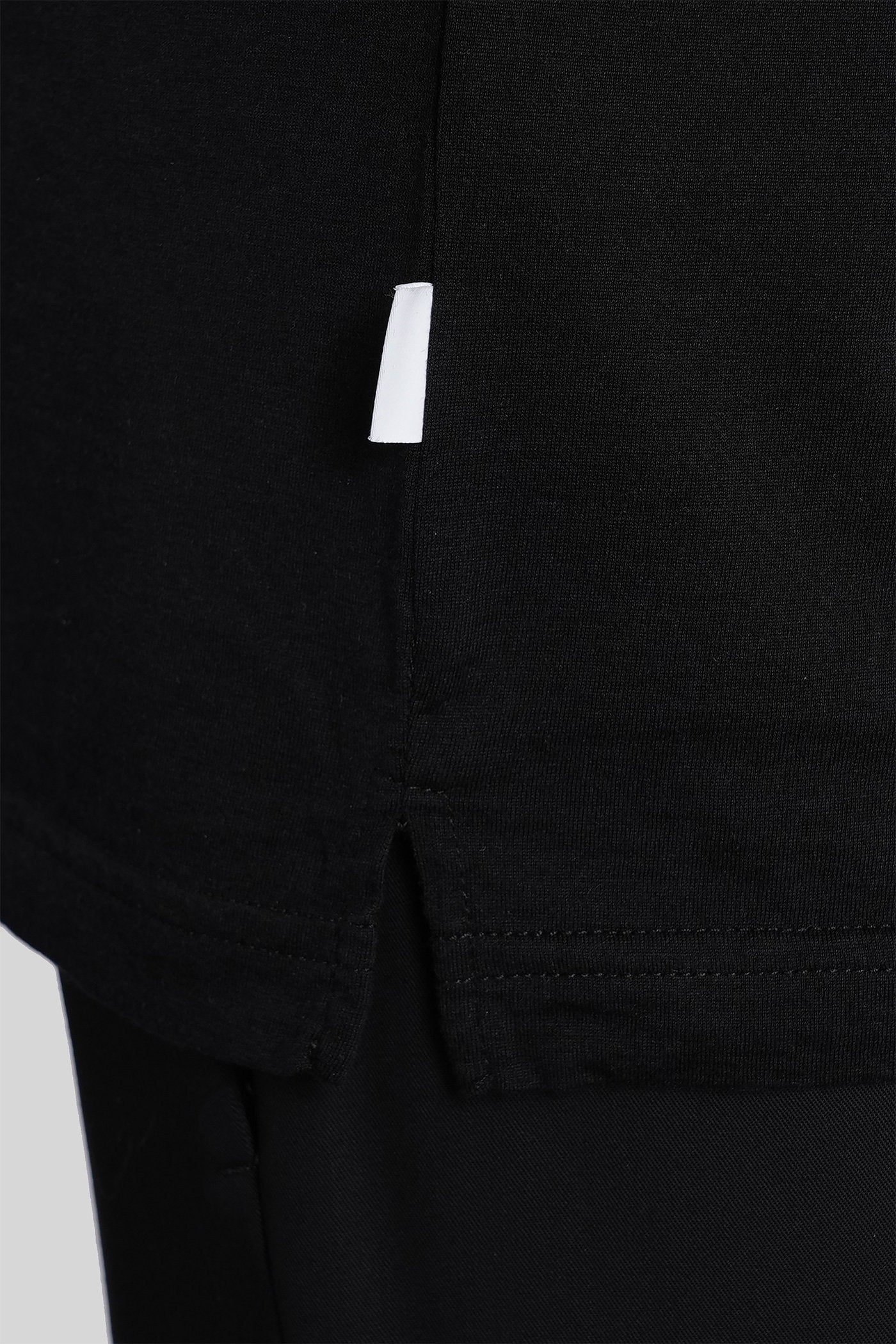 T-Shirt in black cotton Abbigliamento