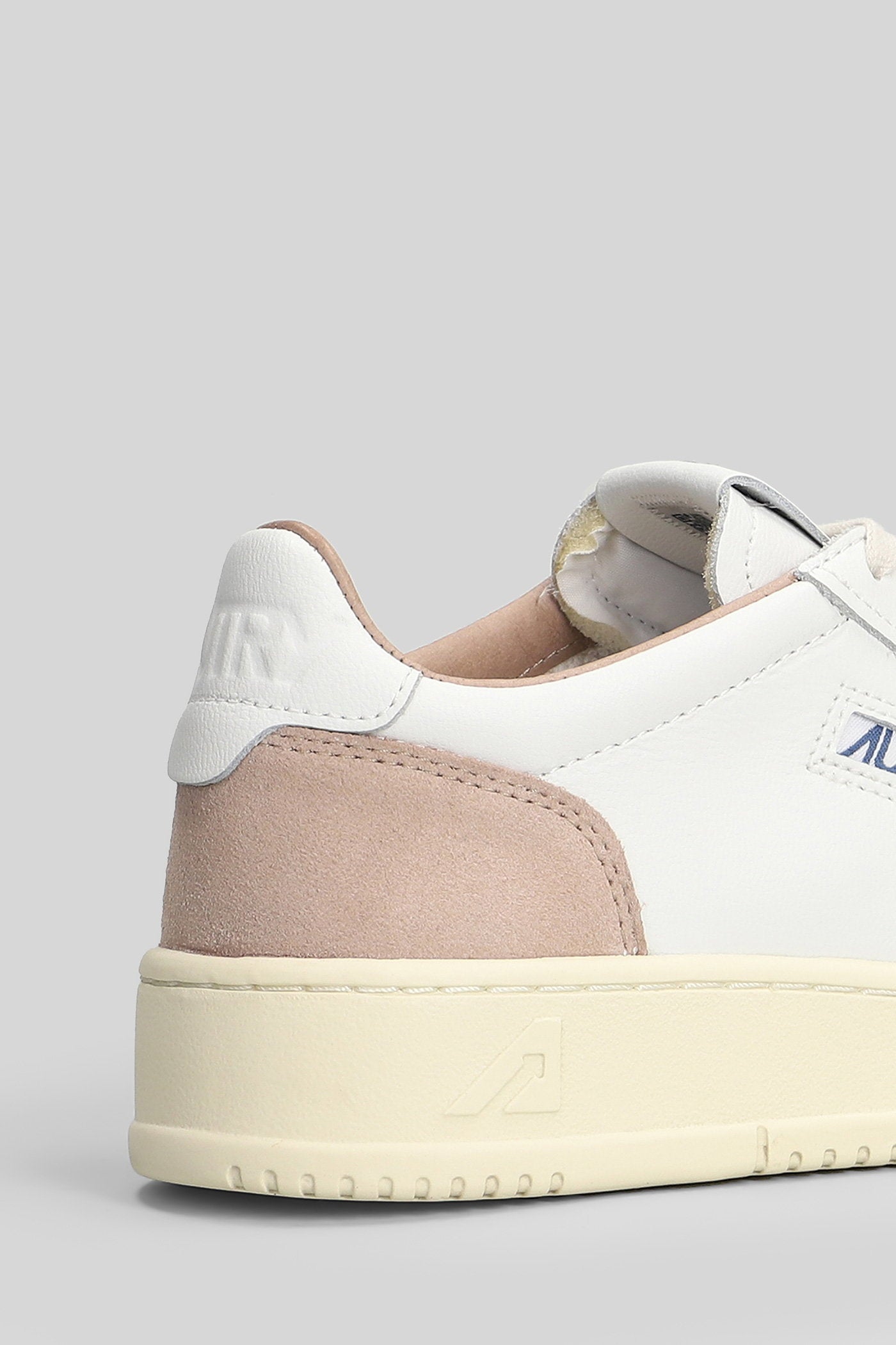 Medalist Low Sneakers White Suede And Leather Scarpe