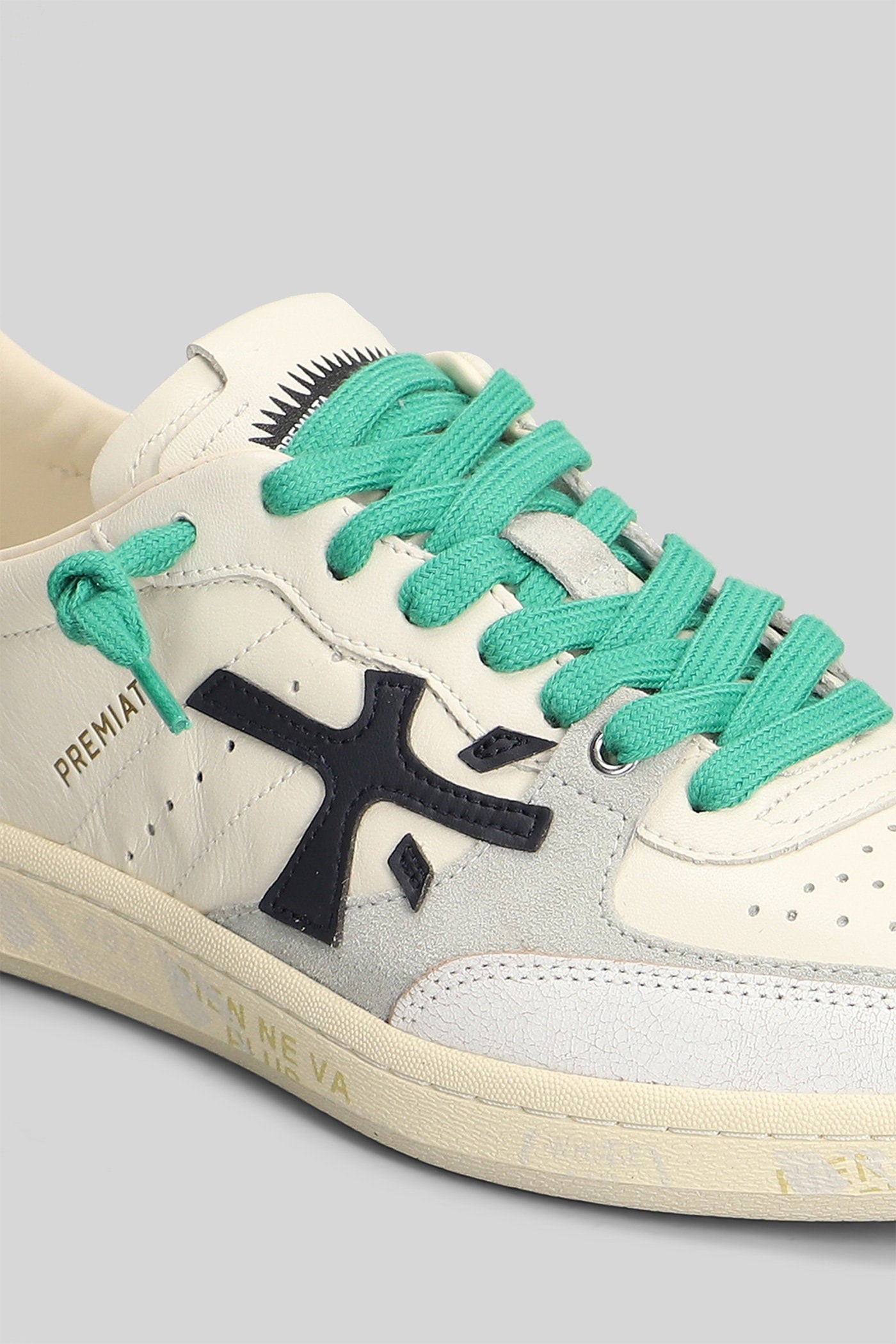 Bskt Clay Sneakers in white suede and leather Scarpe