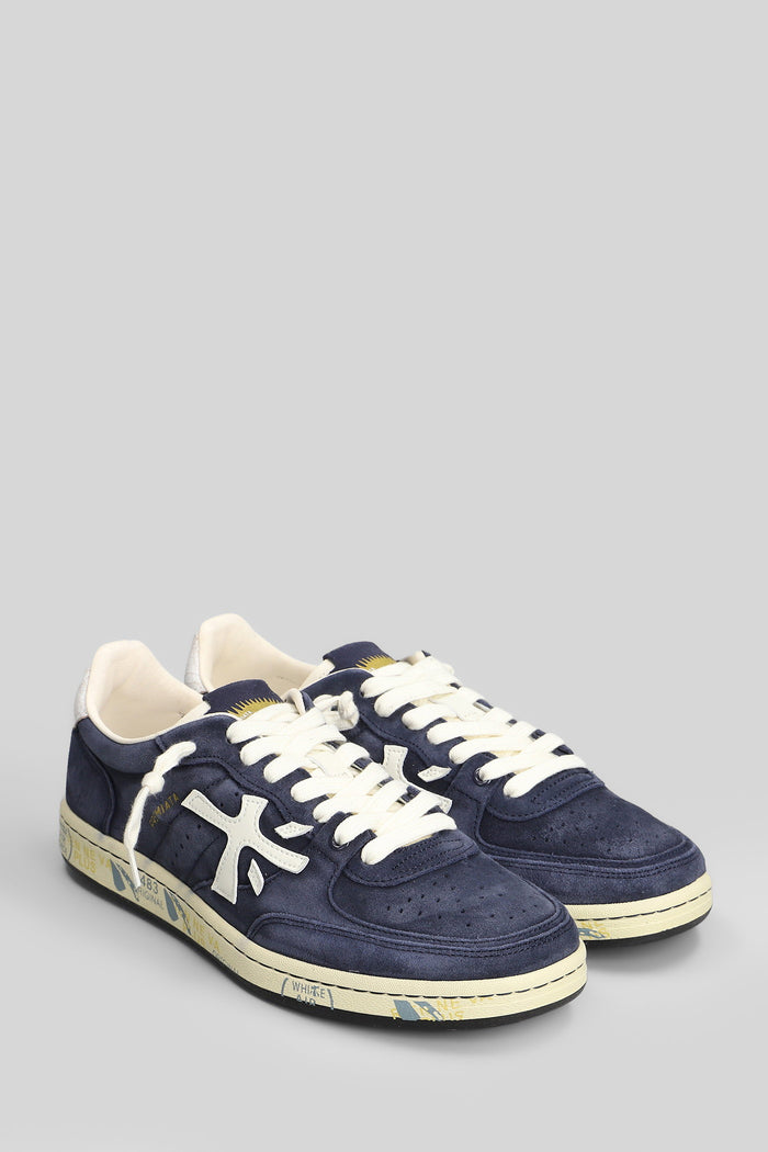 Basktclay Sneakers in blue suede Scarpe