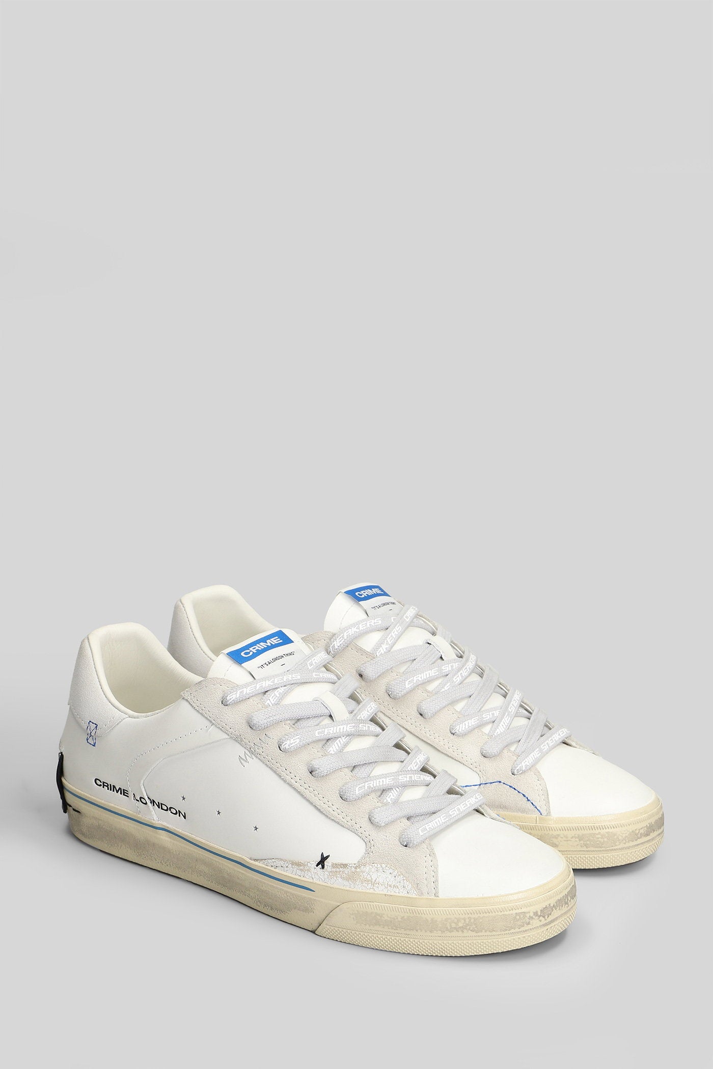 Distressed Sneakers in white leather Scarpe