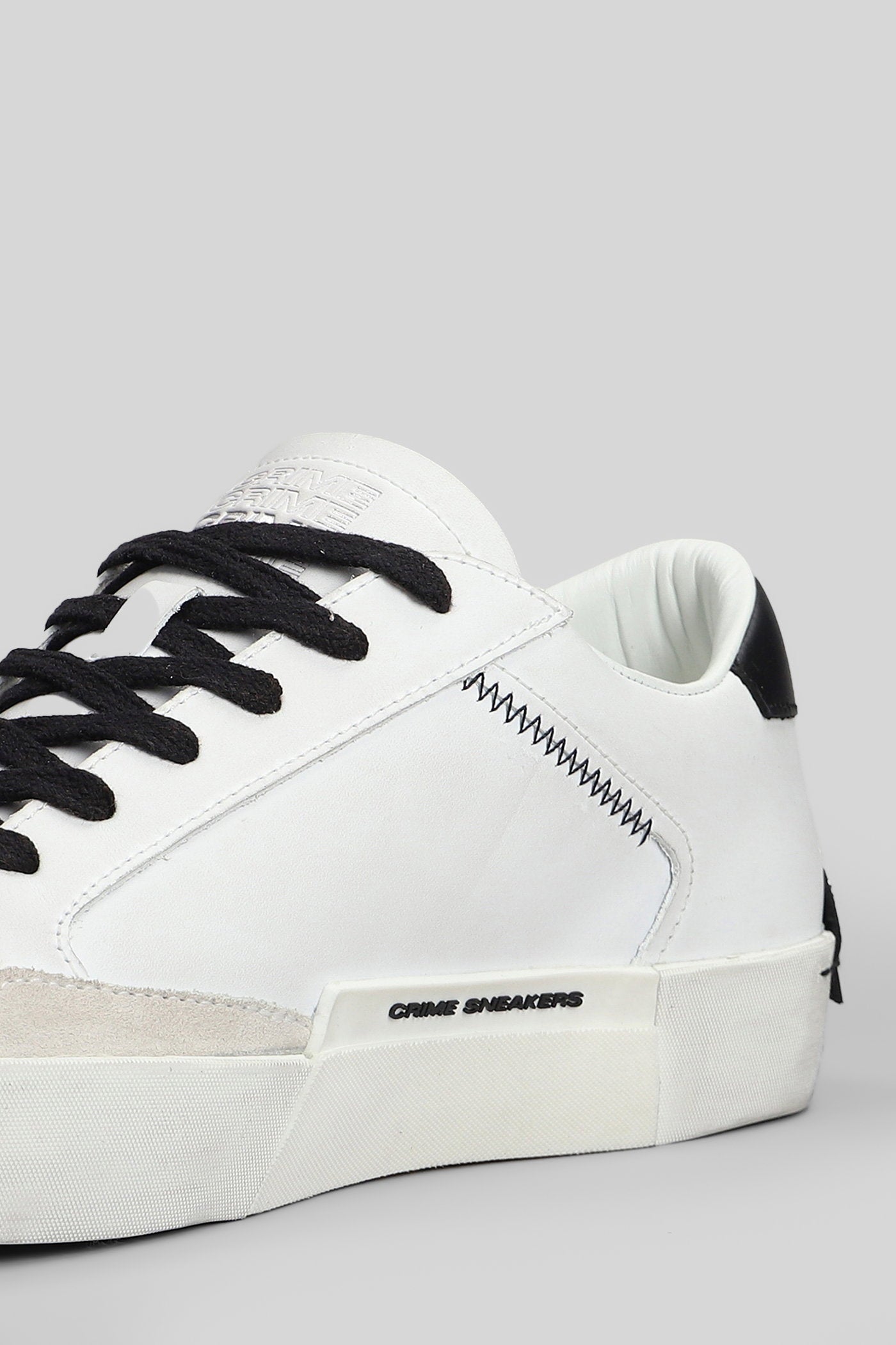 Distressed Sneakers in white leather Scarpe