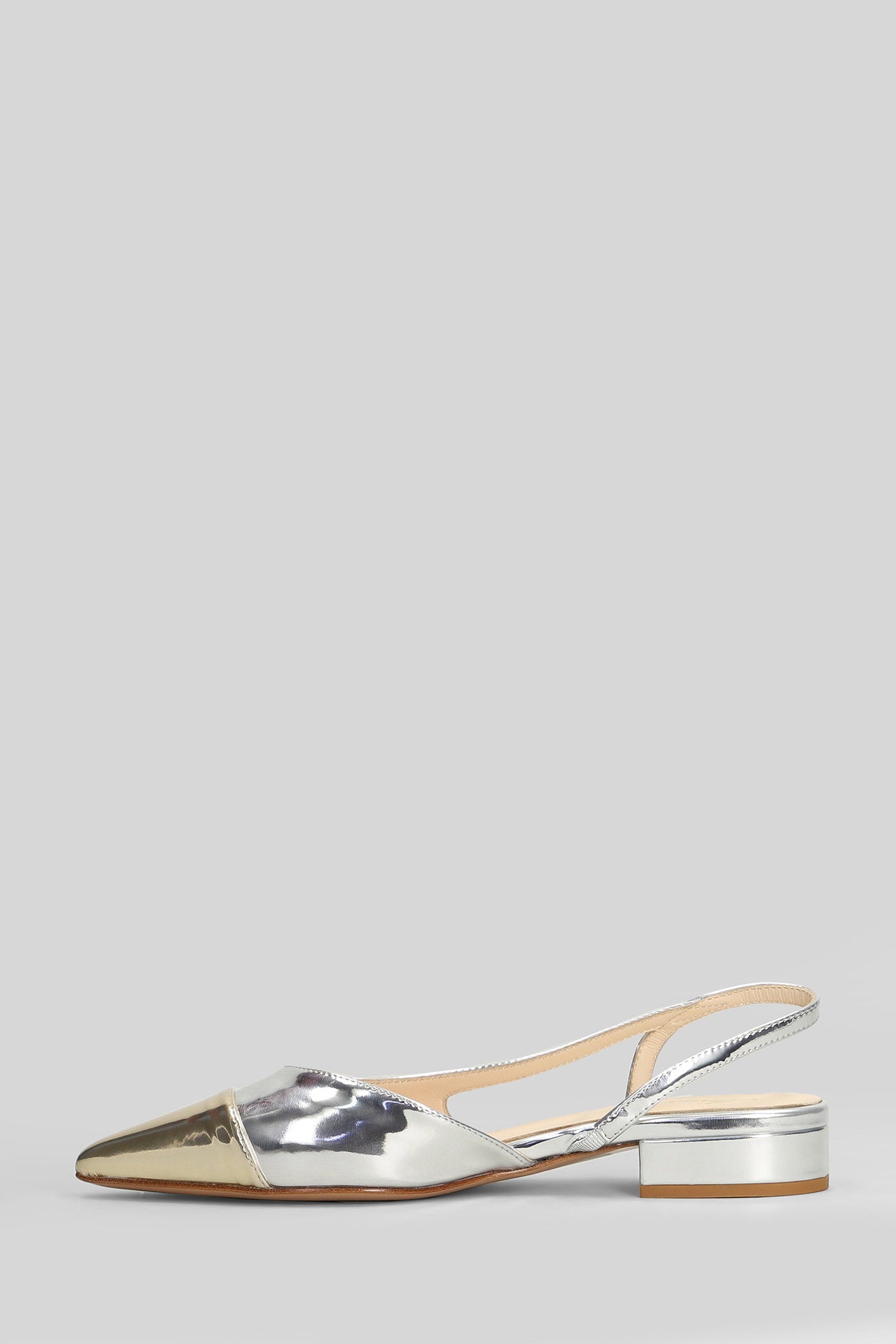 Ballet flats in silver leather Scarpe