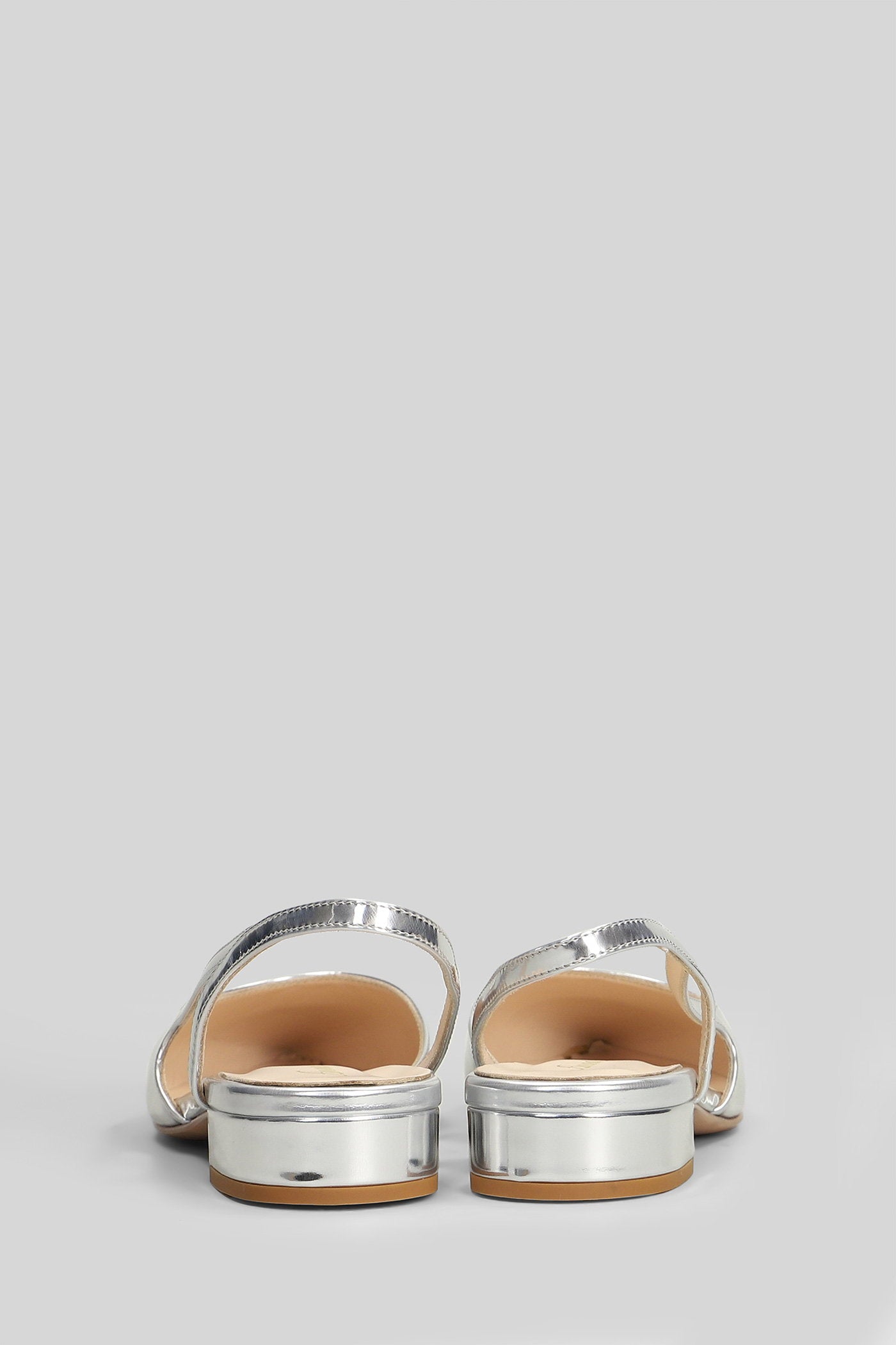 Ballet flats in silver leather Scarpe