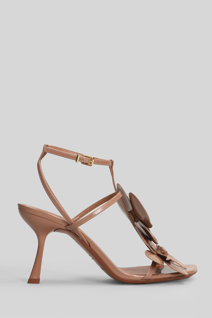 Sandals in taupe leather Scarpe